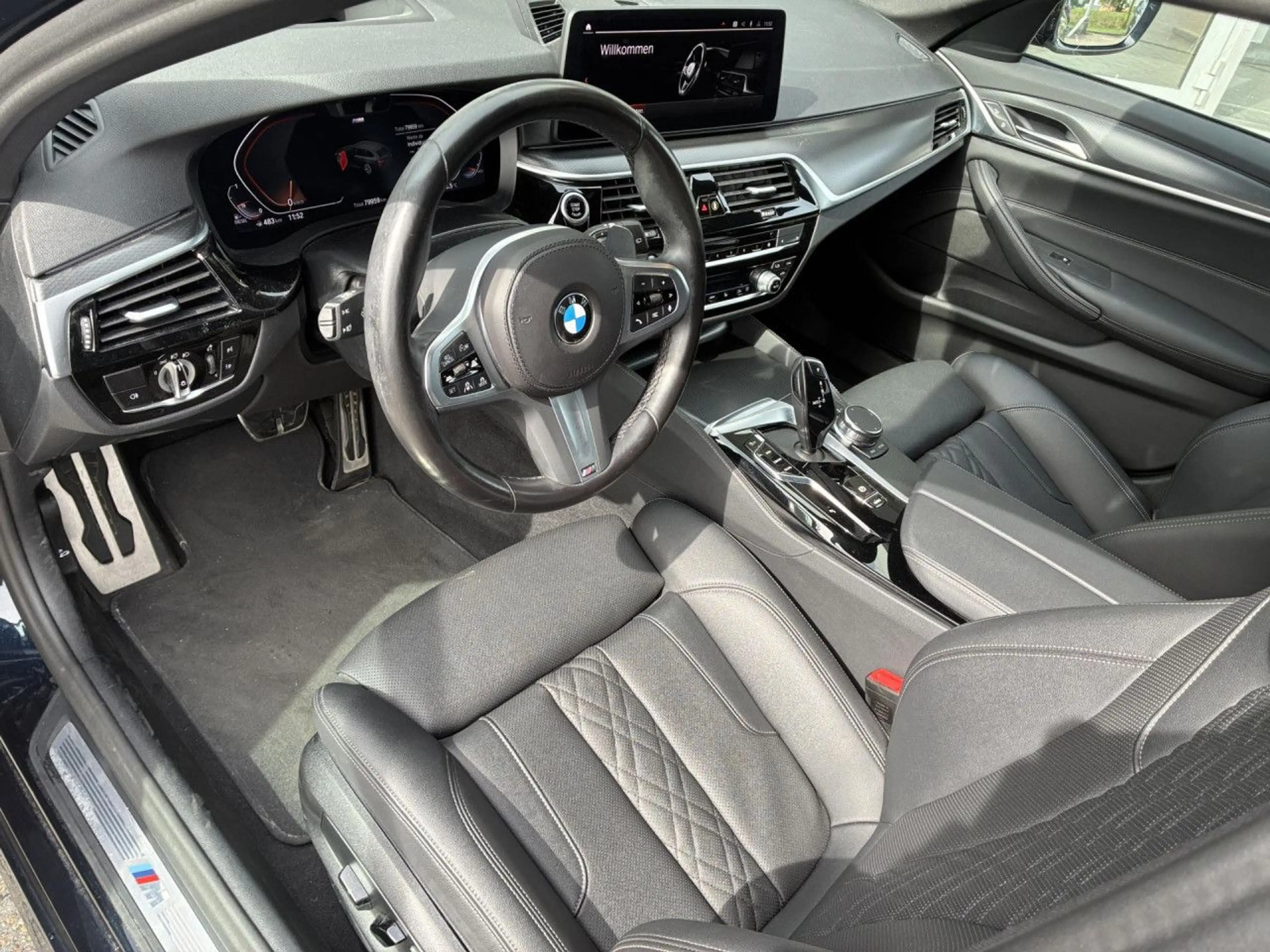 BMW 520 d xDr M Sport HUD ACC Laser Standh.Kamera AHK — photo 11