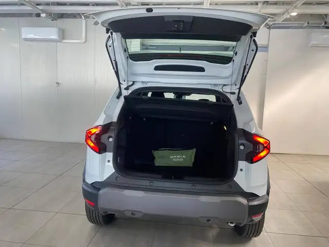 Dacia Duster view 8