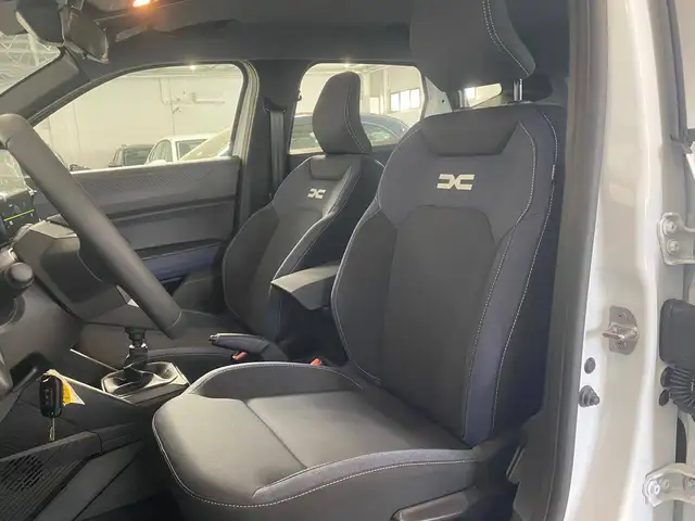 Dacia Duster view 9