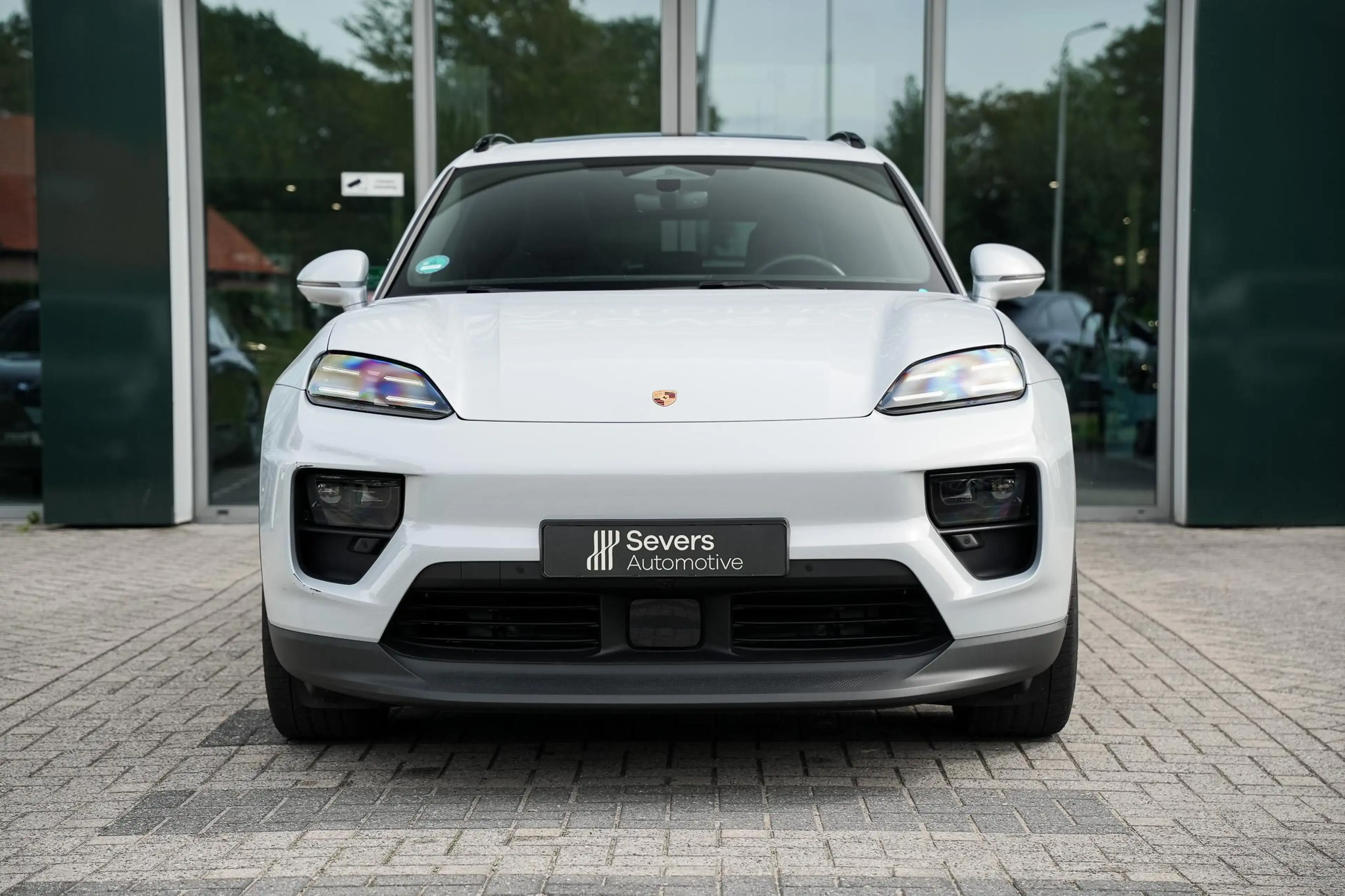 Porsche Macan 4 100 kWh l Luchtvering l InnoDrive l Panoramadak — photo 4