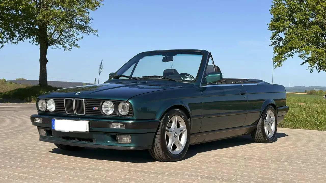 BMW 325i, foto 1