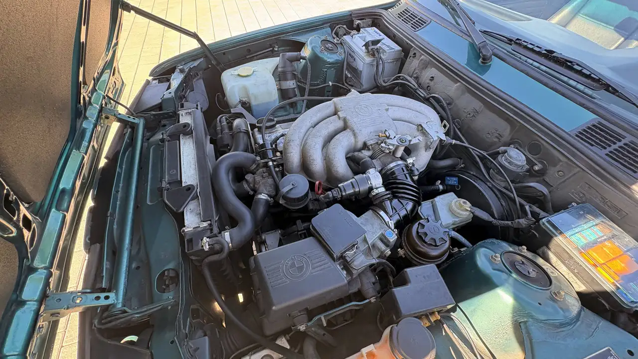 BMW 325i, foto 9