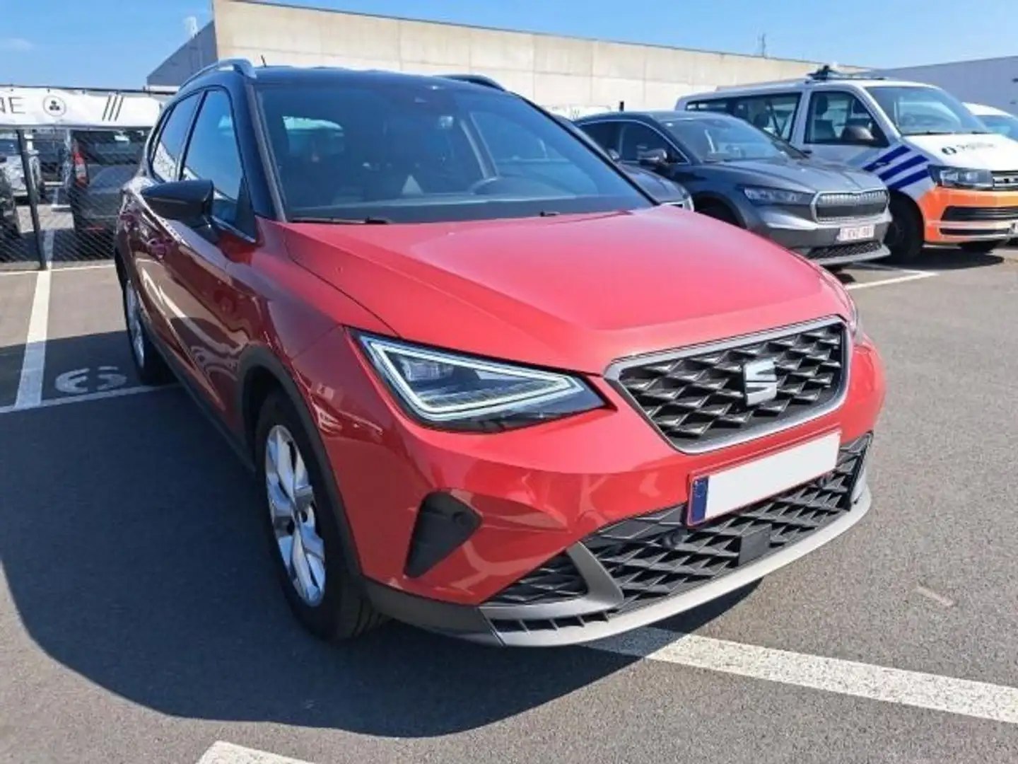 SEAT Arona FR 1.5 TSI DSG 150PS/NAVI/LED/KAM Rot - 2