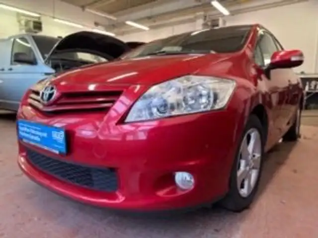 Toyota Auris 1.4 Basis