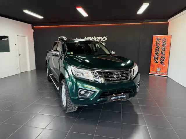 Nissan Navara 2.3 dci - CON GANCIO TRAINO