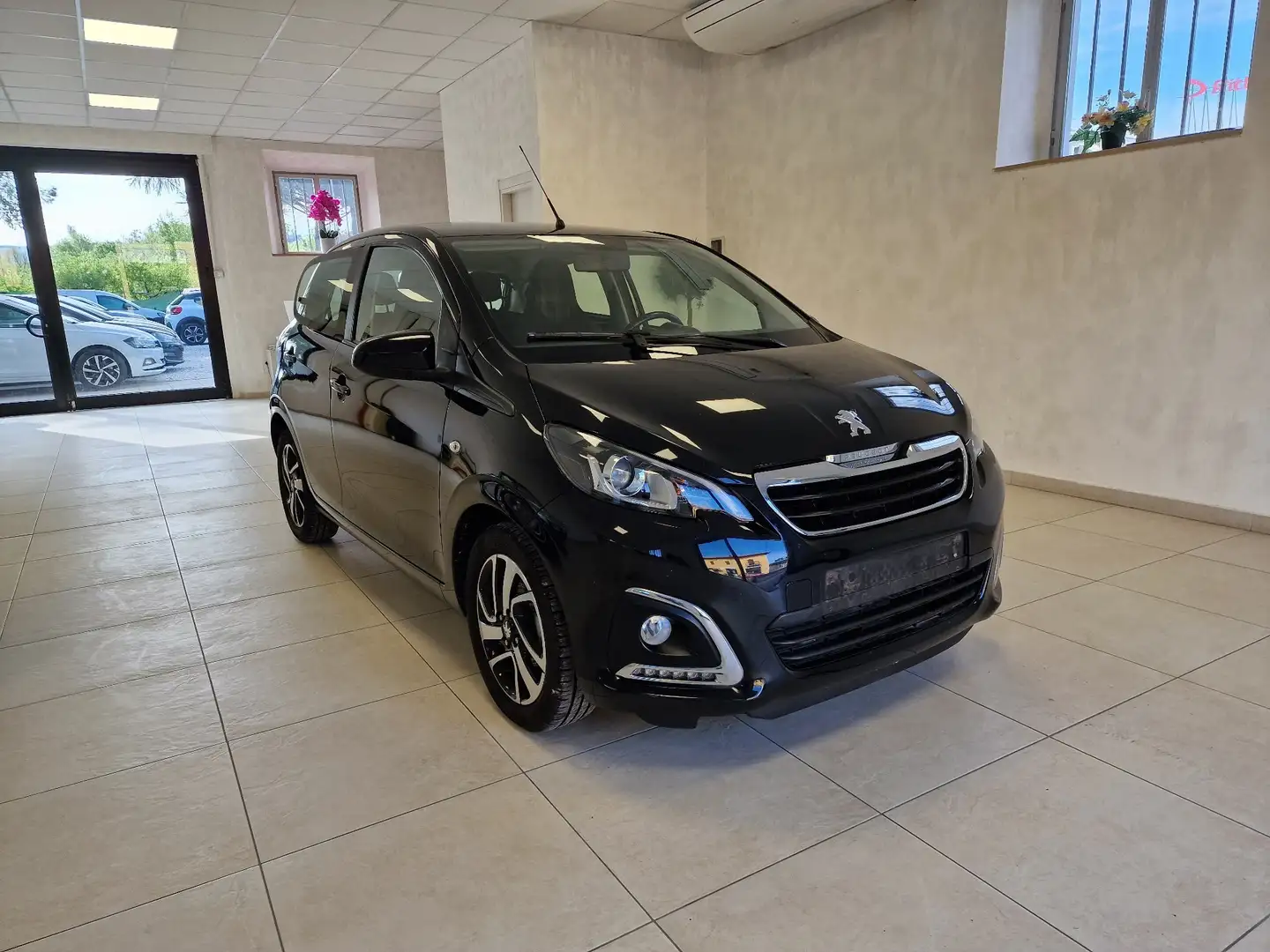 Peugeot 108 5p 1.0 vti Allure E6 Grau - 1