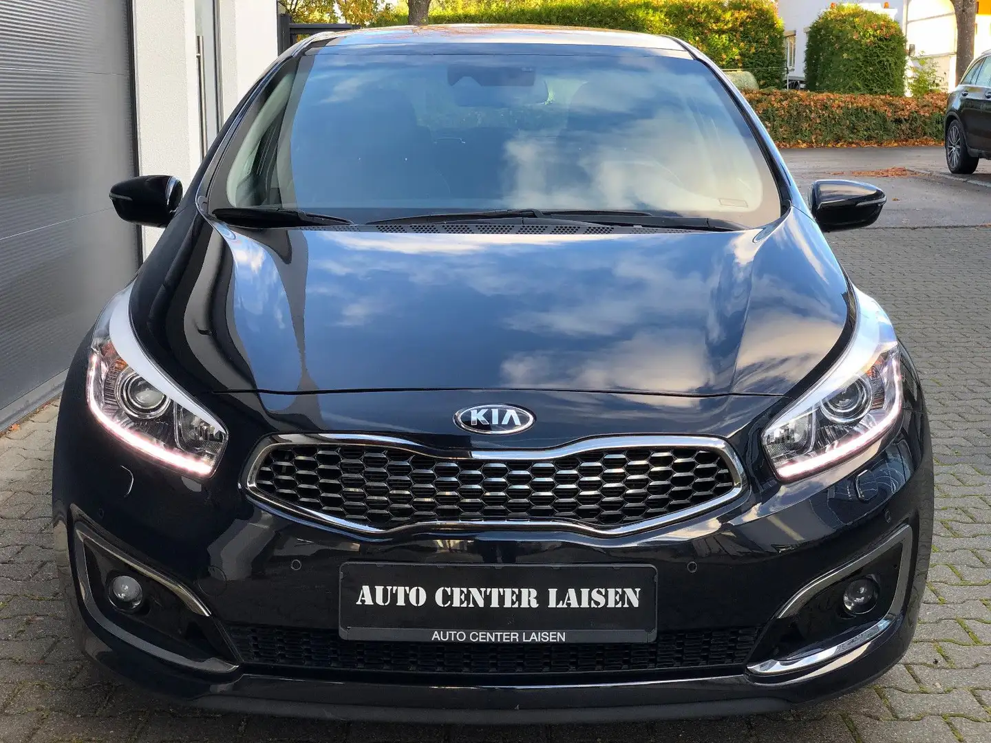 Kia Ceed / cee'd Ceed Platinum Edition Xenon Navi Leder PDC SHZ Noir - 2