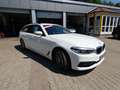 BMW 520 d Touring xDrive Sport Line eHeckkl|AHK|MWSt Weiß - thumbnail 3