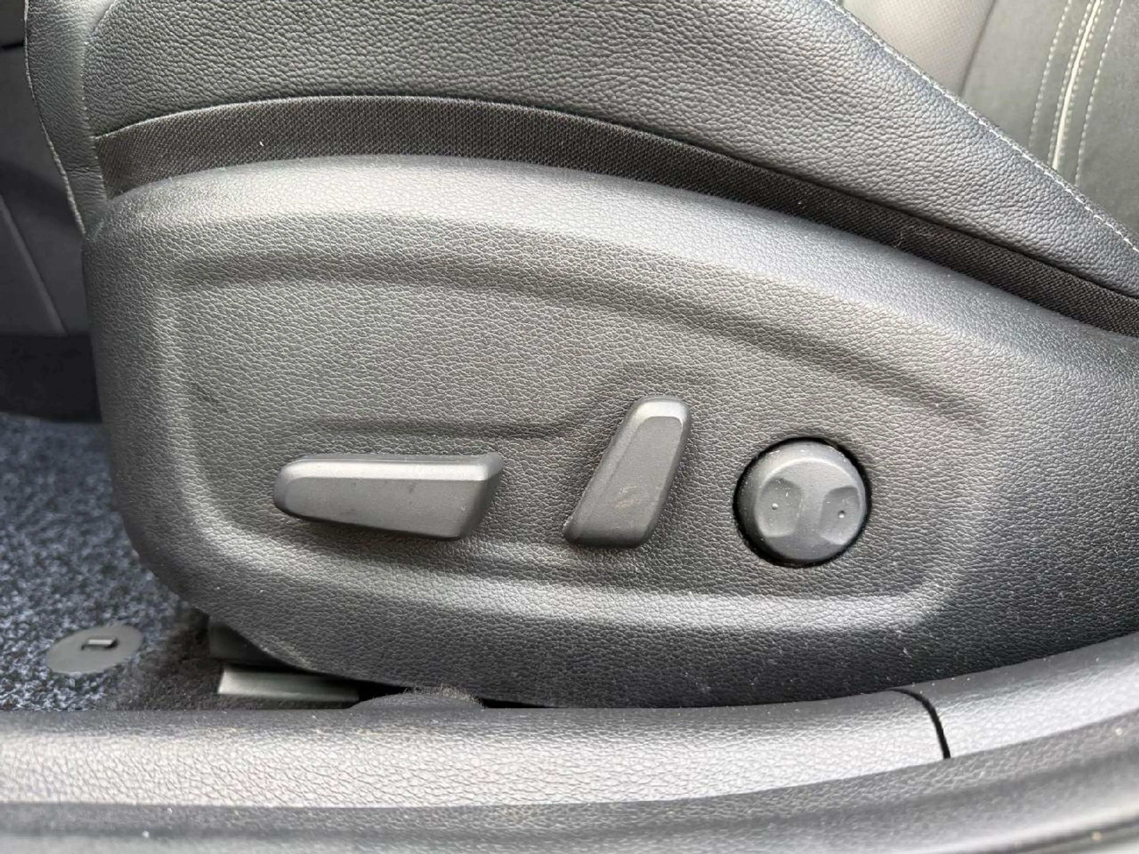 Kia XCeed Black Xdition — photo 13