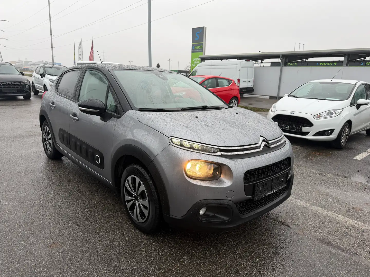 Citroen C3 Puretech 110 S&S Shine Automatik Grau - 1