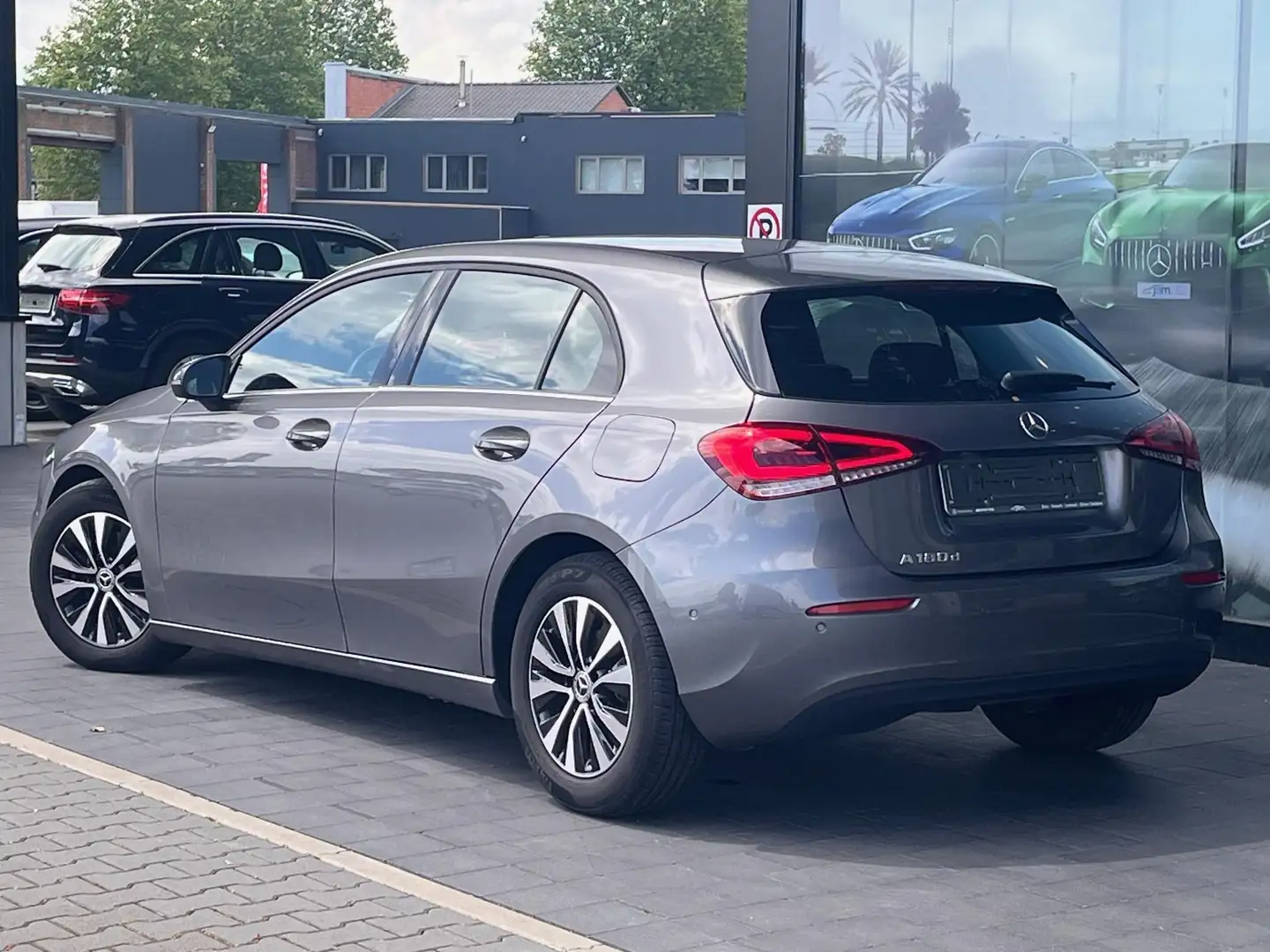 Mercedes-Benz A 180 d Gris - 2