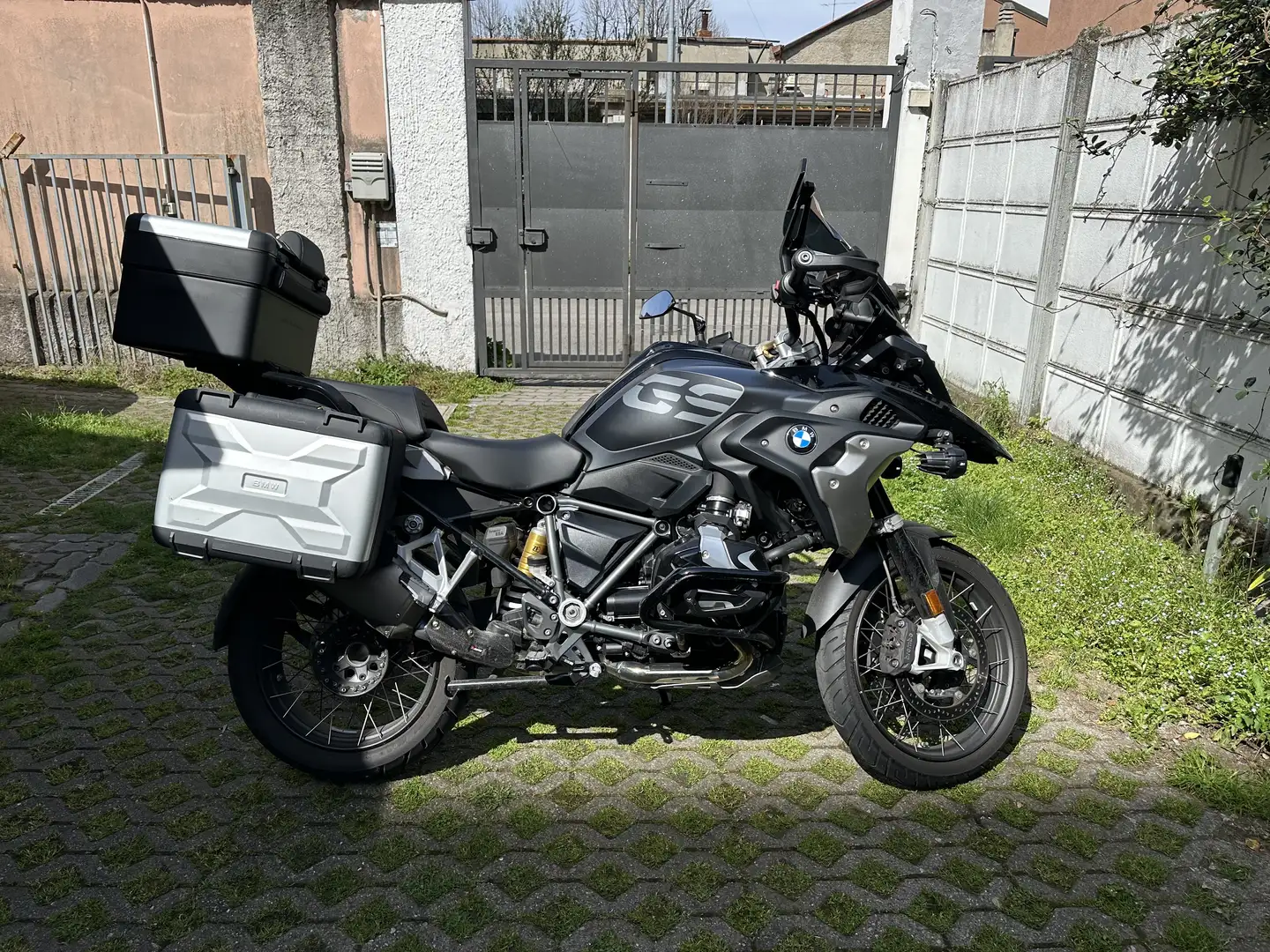 BMW R 1250 GS Triple Black - Ultimate Edition - 2