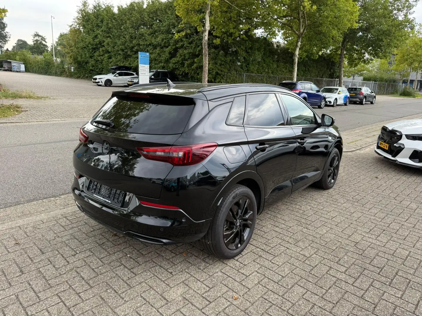 Opel Grandland 1.6 Turbo Plug-In Hybrid GS Line 12 mnd Garantie Schwarz - 2