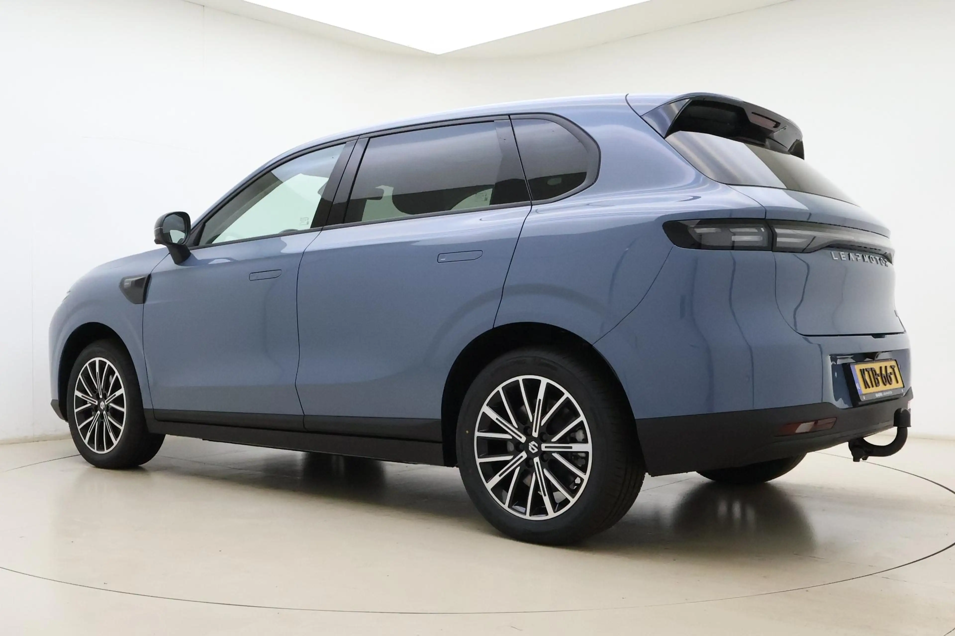 Leapmotor B10 Life ProMax 67.1 kWh l WLTP 434km | 750kg trekgewi — photo 12