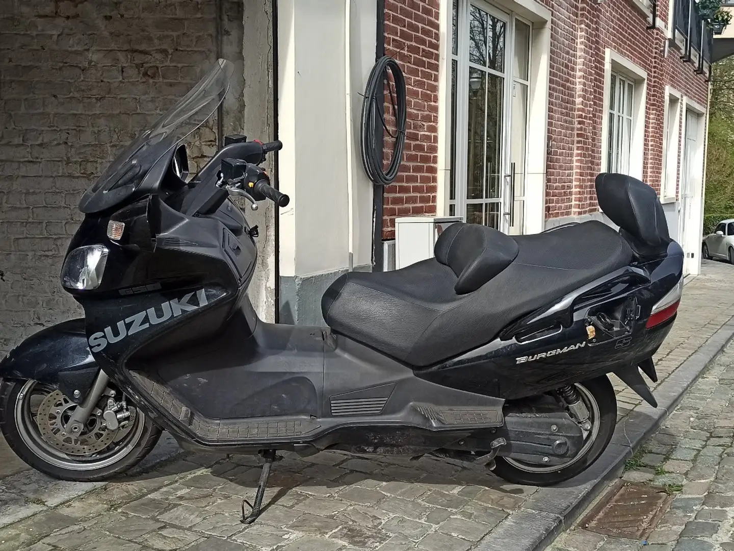 Suzuki Burgman 650 Black - 1