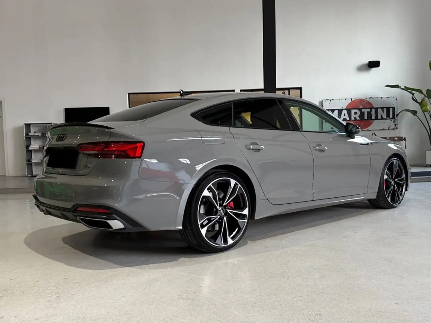 Audi A5 45 TFSI Quattro Edition One OPF S tronic Gris - 2