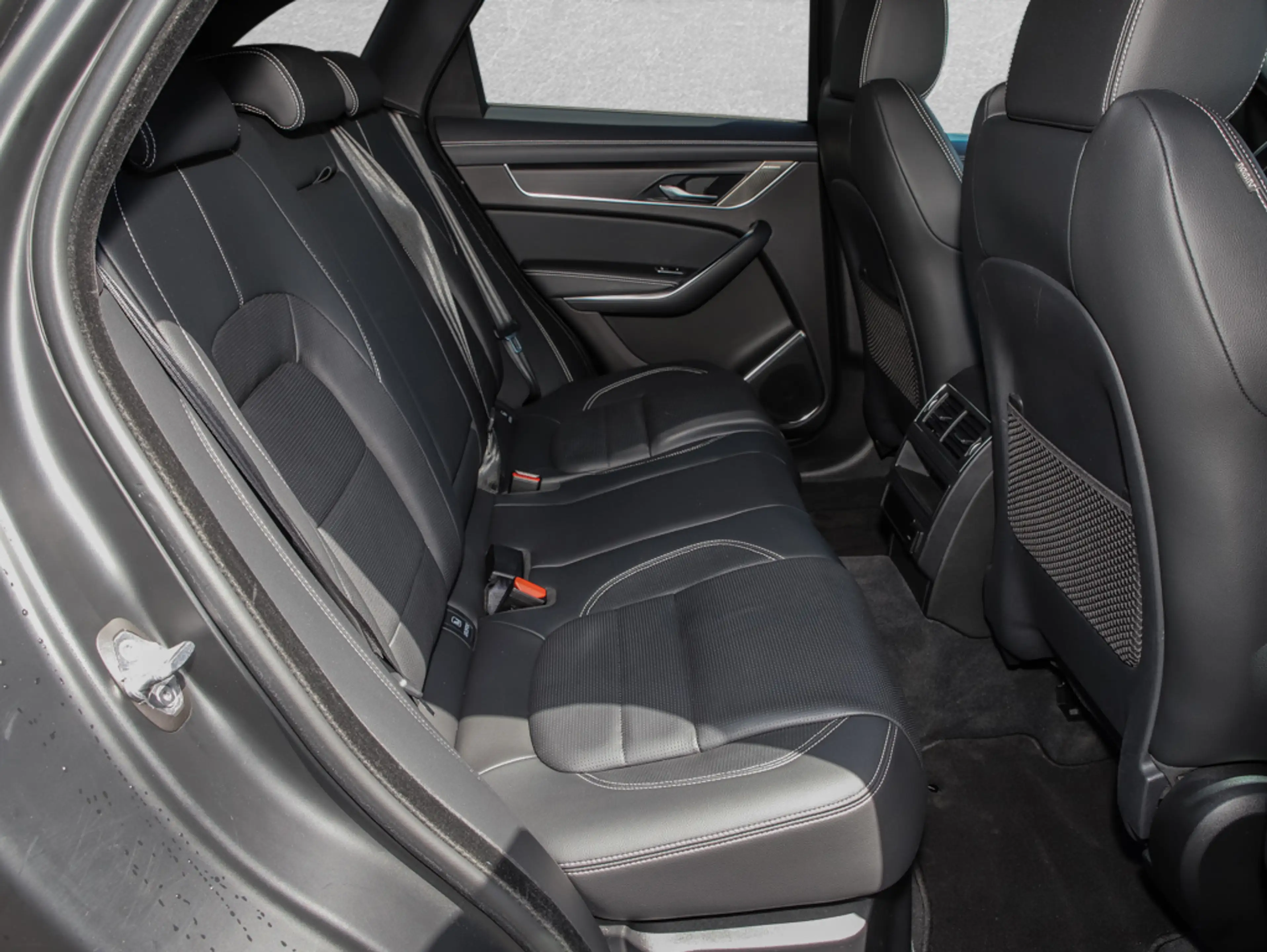 Jaguar F-Pace D200 R-Dynamic SE 21Zoll elek.AHK Fahrass. — photo 4