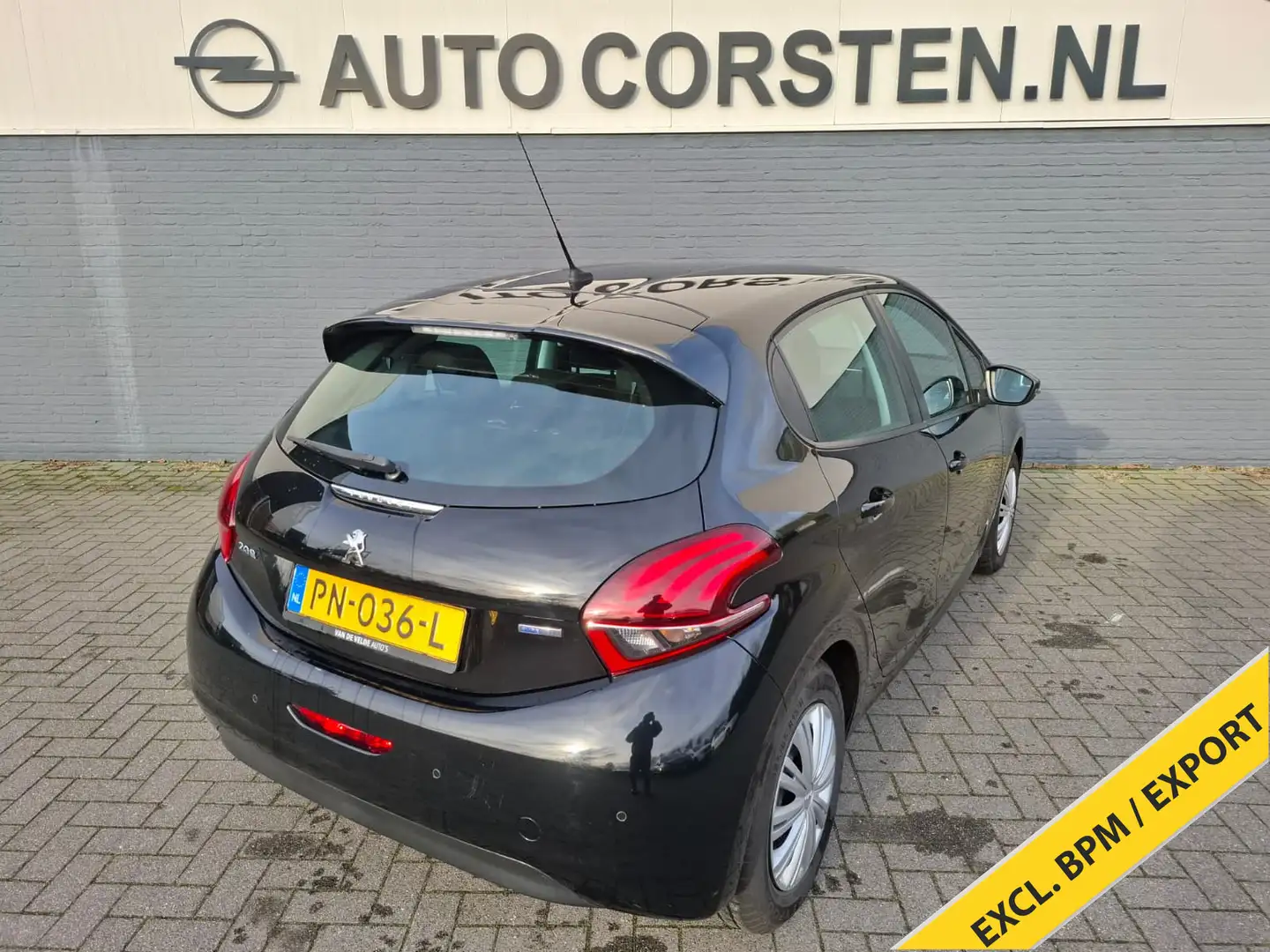 Peugeot 208 1.2I 82PK 5Drs Airco Navi Cruise Control Pdc Isofi Schwarz - 2