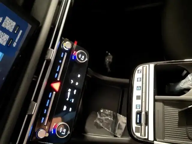 Hyundai Tucson view 16