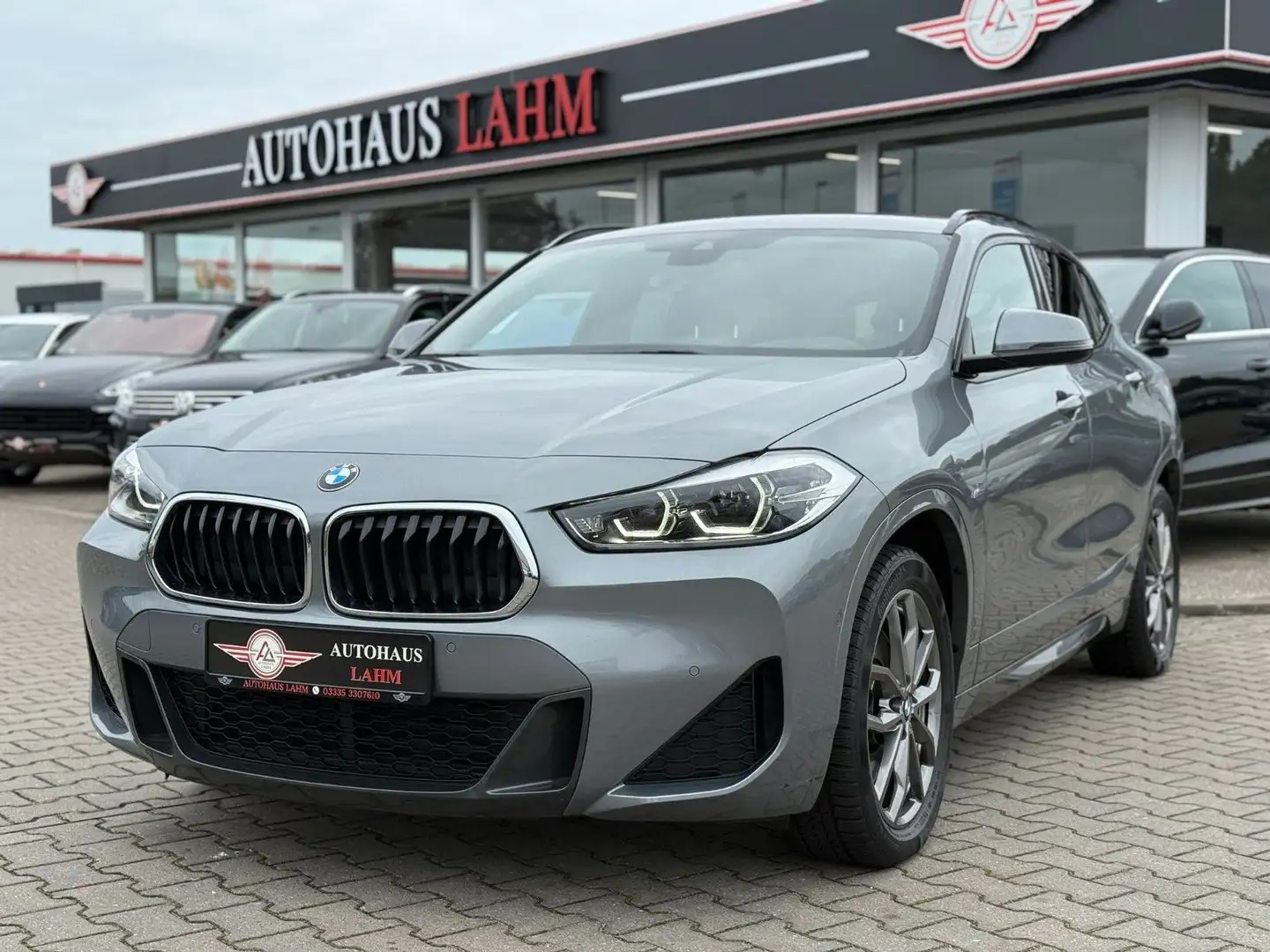 BMW X2 xDrive 20i"M-SPORT-AUTOMATIC"KEYLESS*DAB*LED* Grau - 2