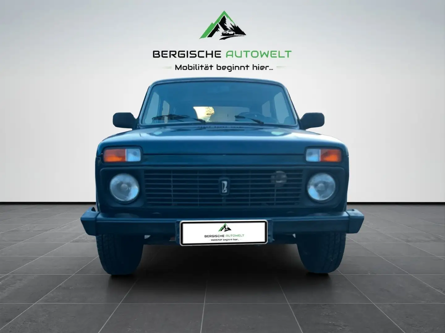 Lada Niva 1.7i Original/4x4 ALLRAD/TÜV NEU/ Vert - 2