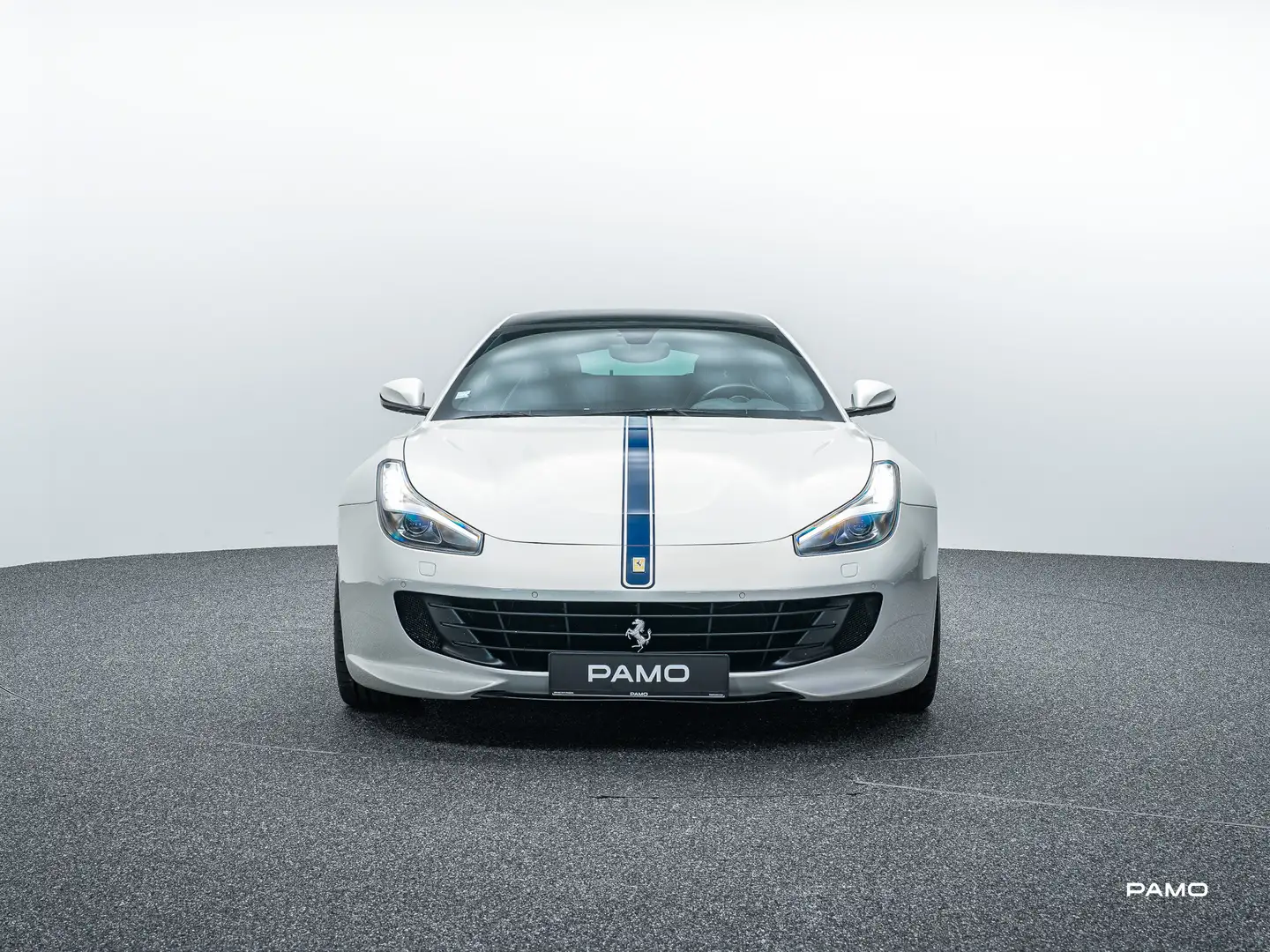 Ferrari GTC4 Lusso Ferrari GTC4Lusso V12 | AFS2, PANO, PDIS, ELEV Weiß - 2