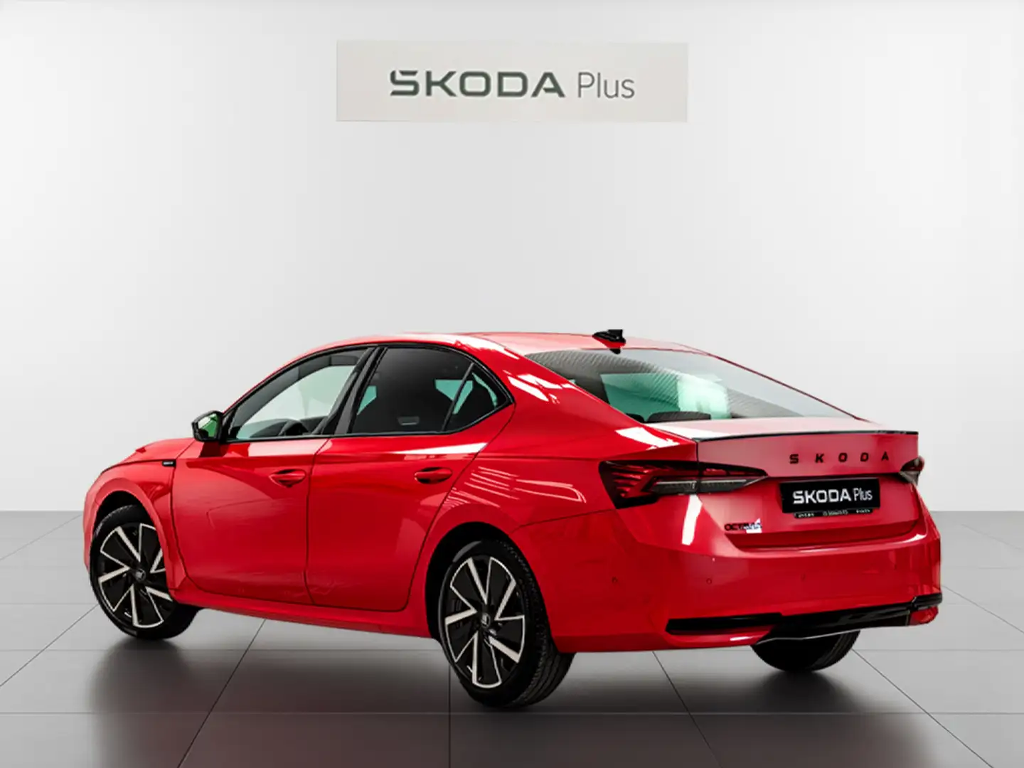 Skoda Octavia 1.5 TSI MHEV Sportline DSG7 110kW Rojo - 2