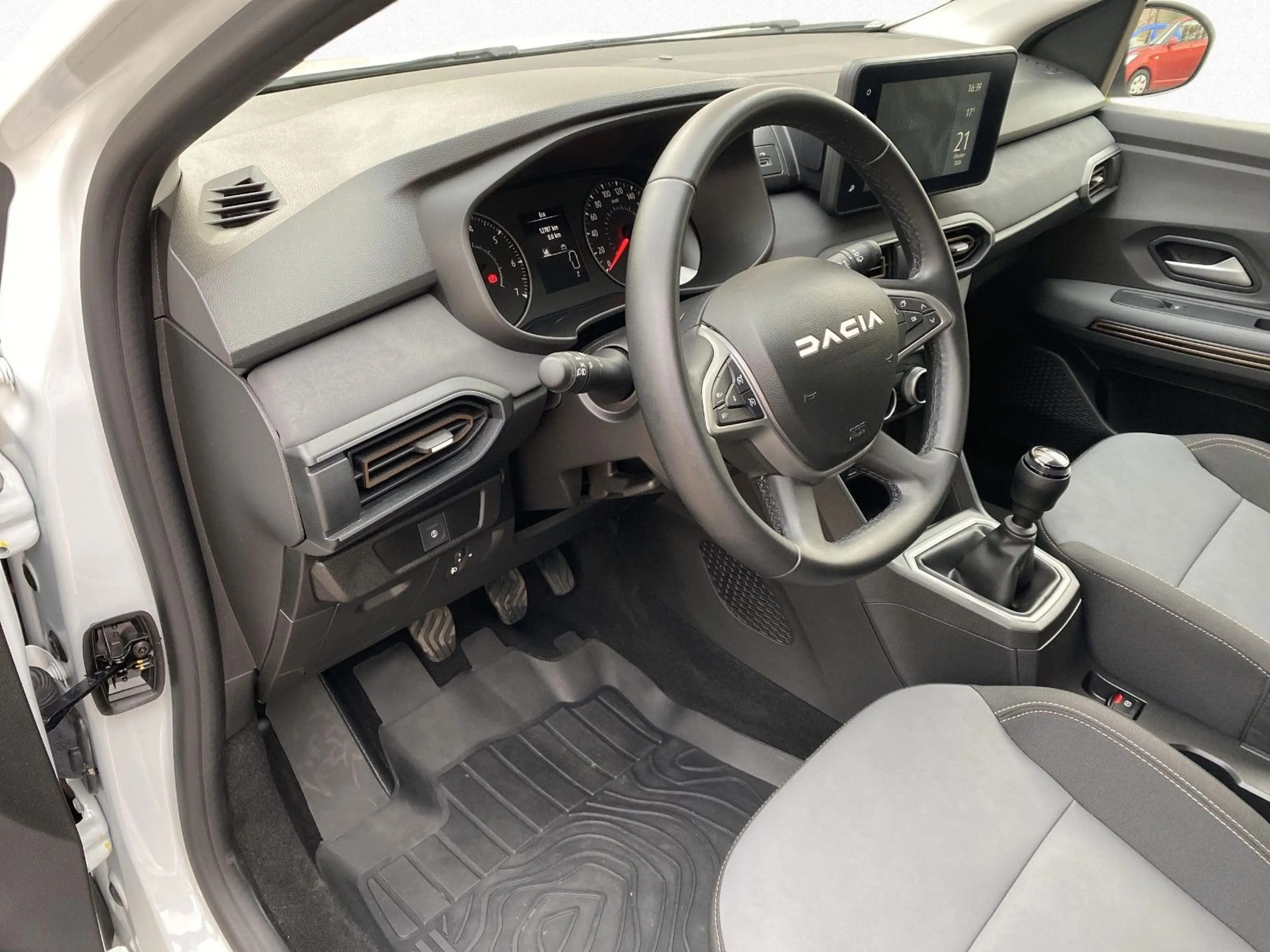Dacia Jogger Extreme|Navi|LED|Sitzheiz.|Einp. vo+hi — photo 9