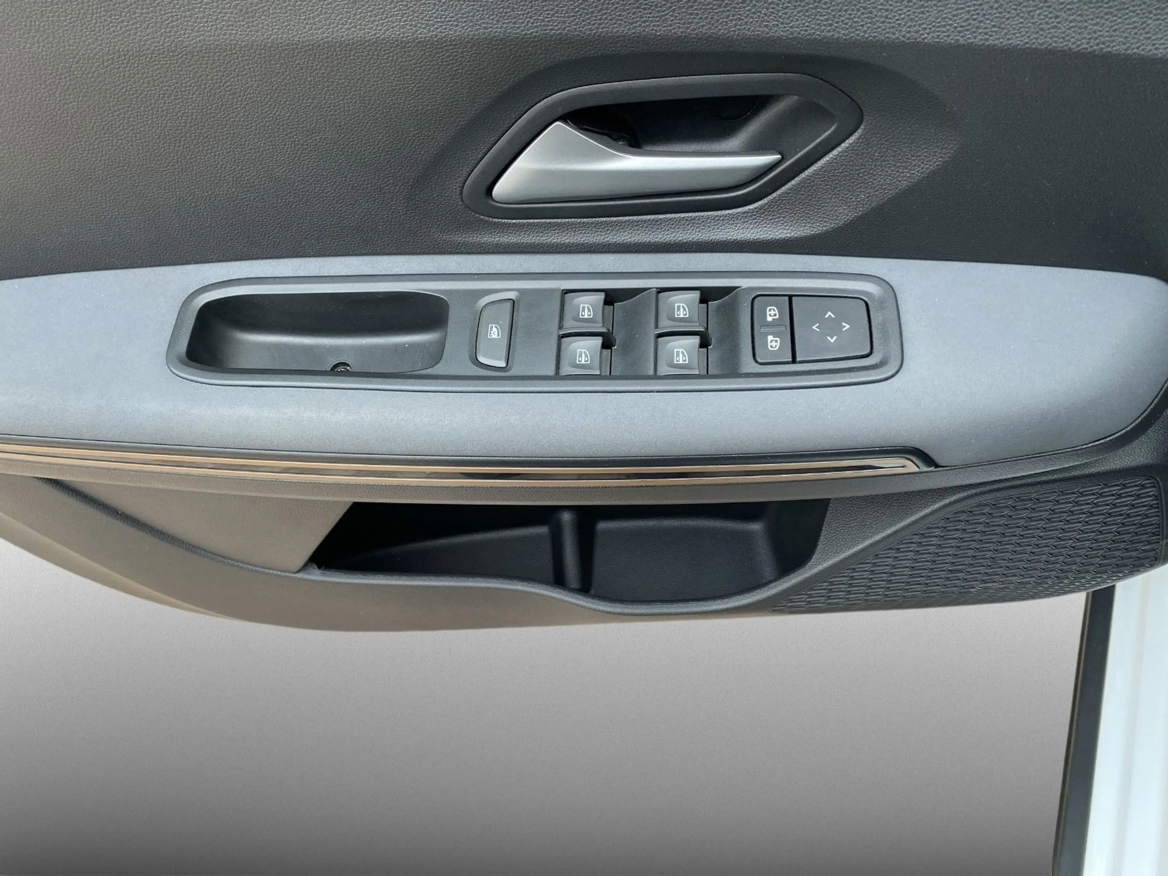 Dacia Jogger Extreme|Navi|LED|Sitzheiz.|Einp. vo+hi — photo 10