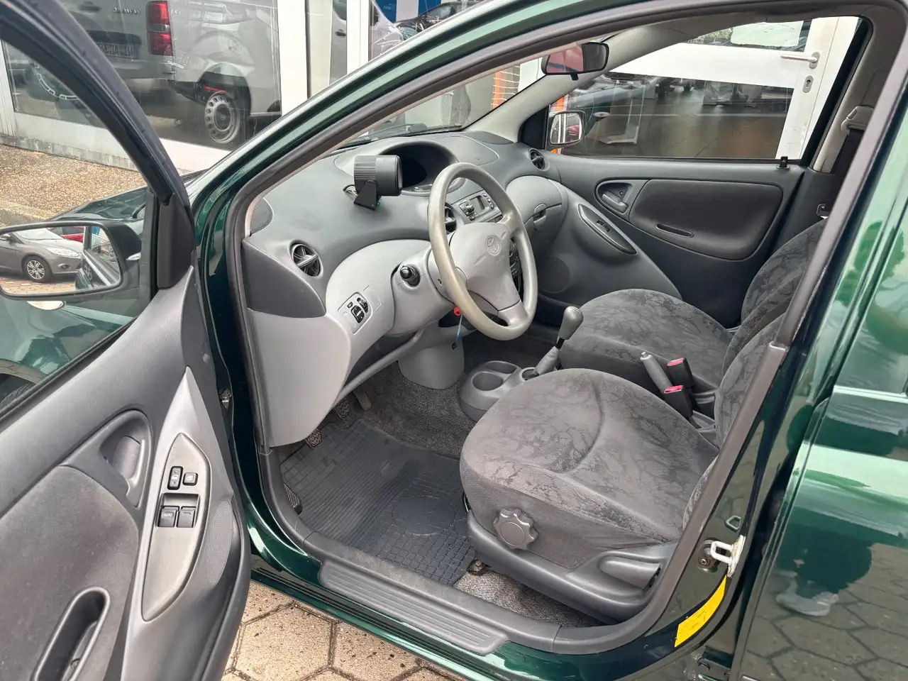 Toyota Yaris 1,3*3.HAND*KLIMA*SCHIEBEDACH*SERVO* HU NEU, foto 9
