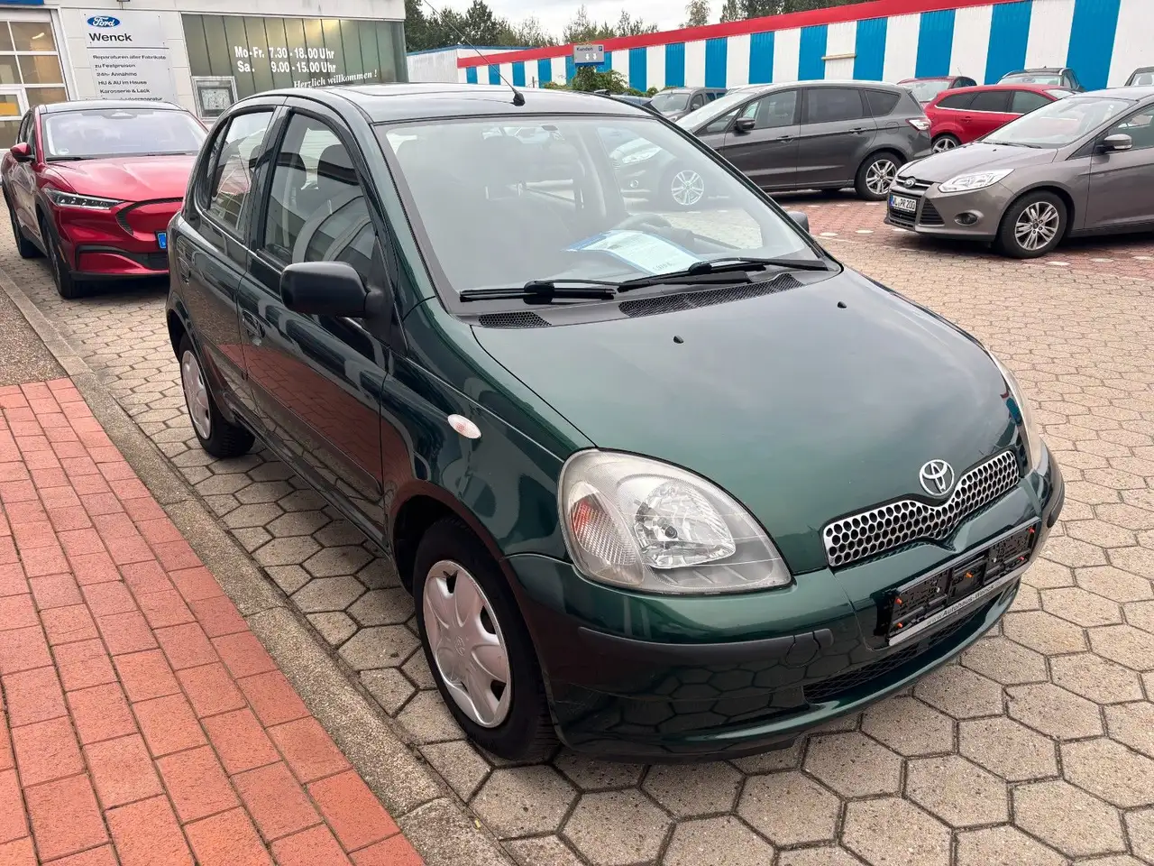Toyota Yaris 1,3*3.HAND*KLIMA*SCHIEBEDACH*SERVO* HU NEU, foto 4