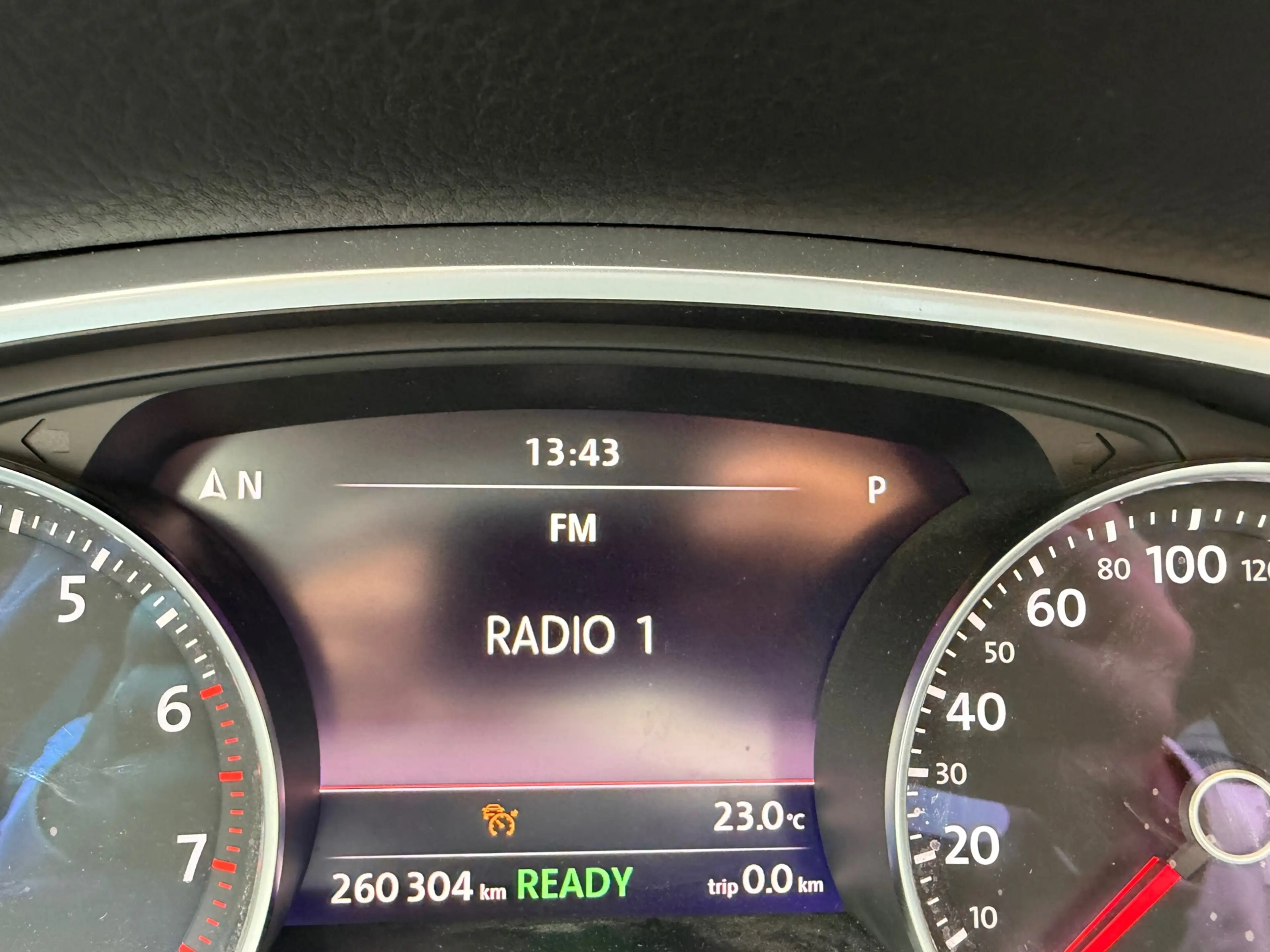 Volkswagen Touareg 3.0 TSI Hybrid Highline — photo 26