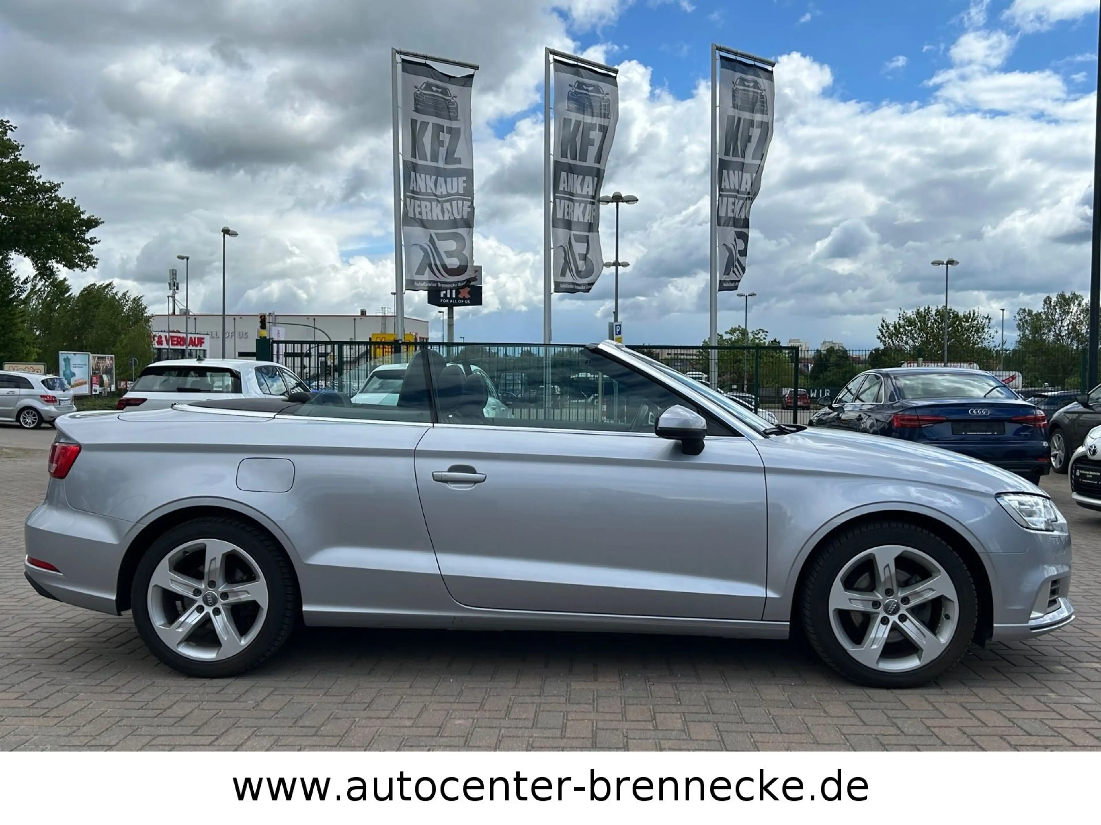 Audi A3 Cabriolet Sport*Automatik*Bi-Xenon*PDC* — photo 7