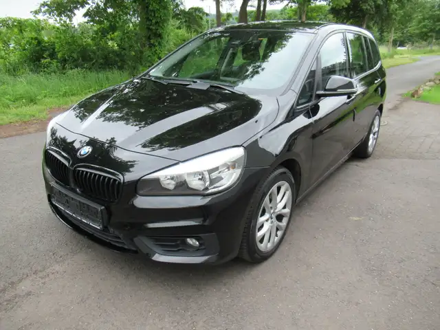 BMW 220 220d xDrive Aut./AHK/LM/HeadUp..