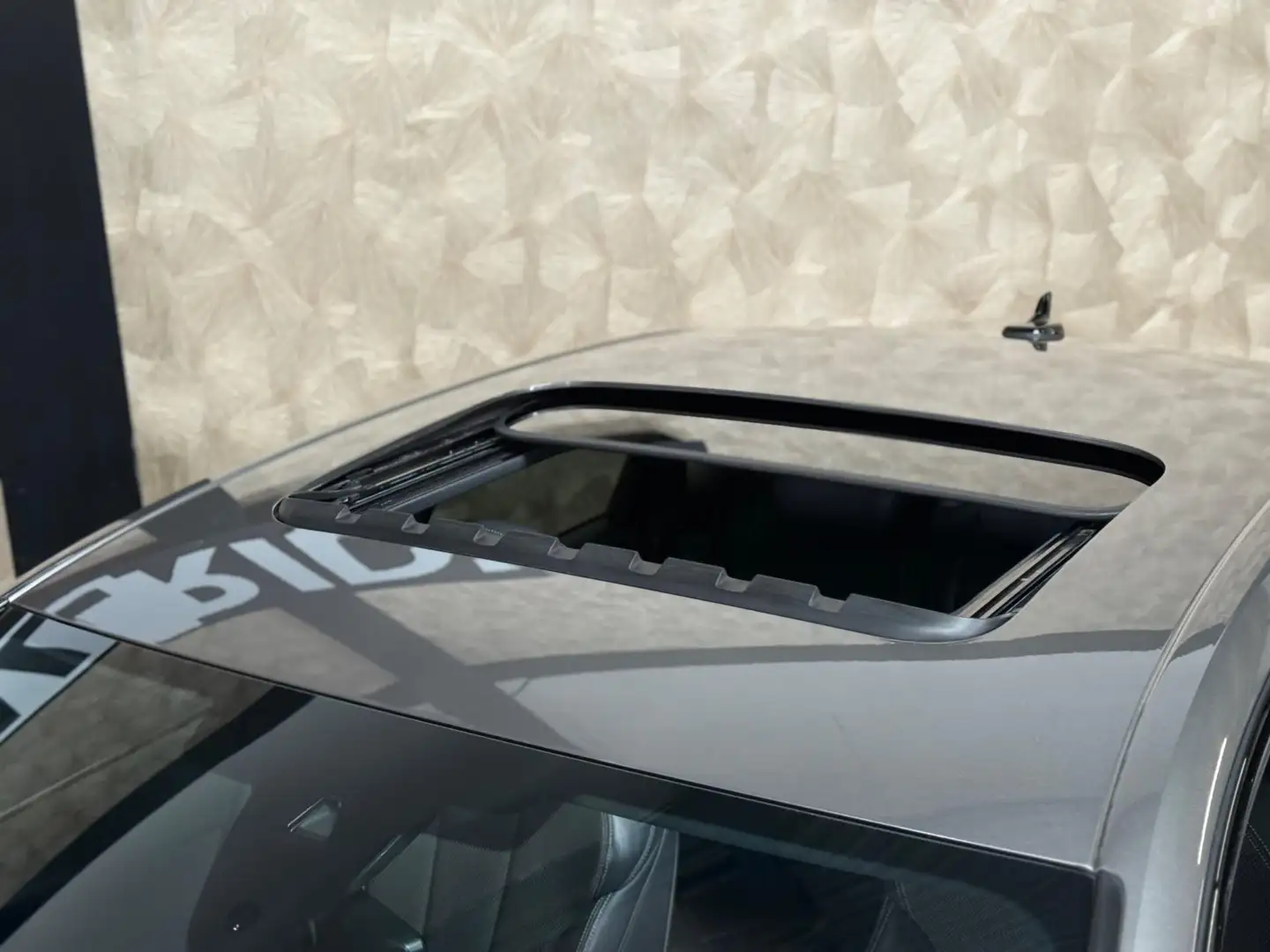 Audi A4 Limousine 35 TFSI S edition Competition 3 x S-line Gris - 2