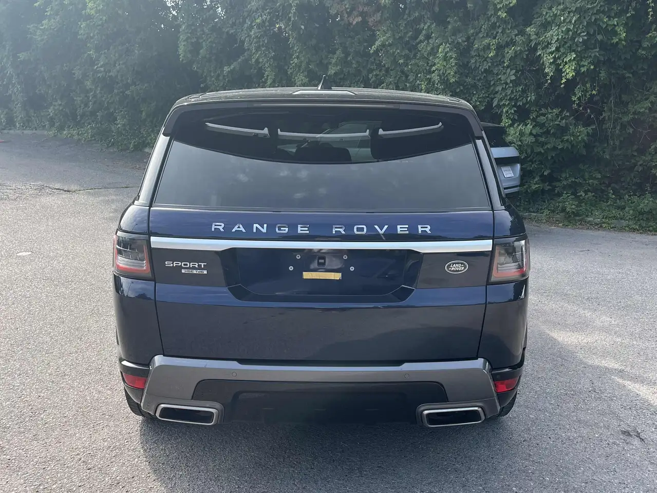 Land Rover Range Rover Sport photo Land Rover Range Rover Sport