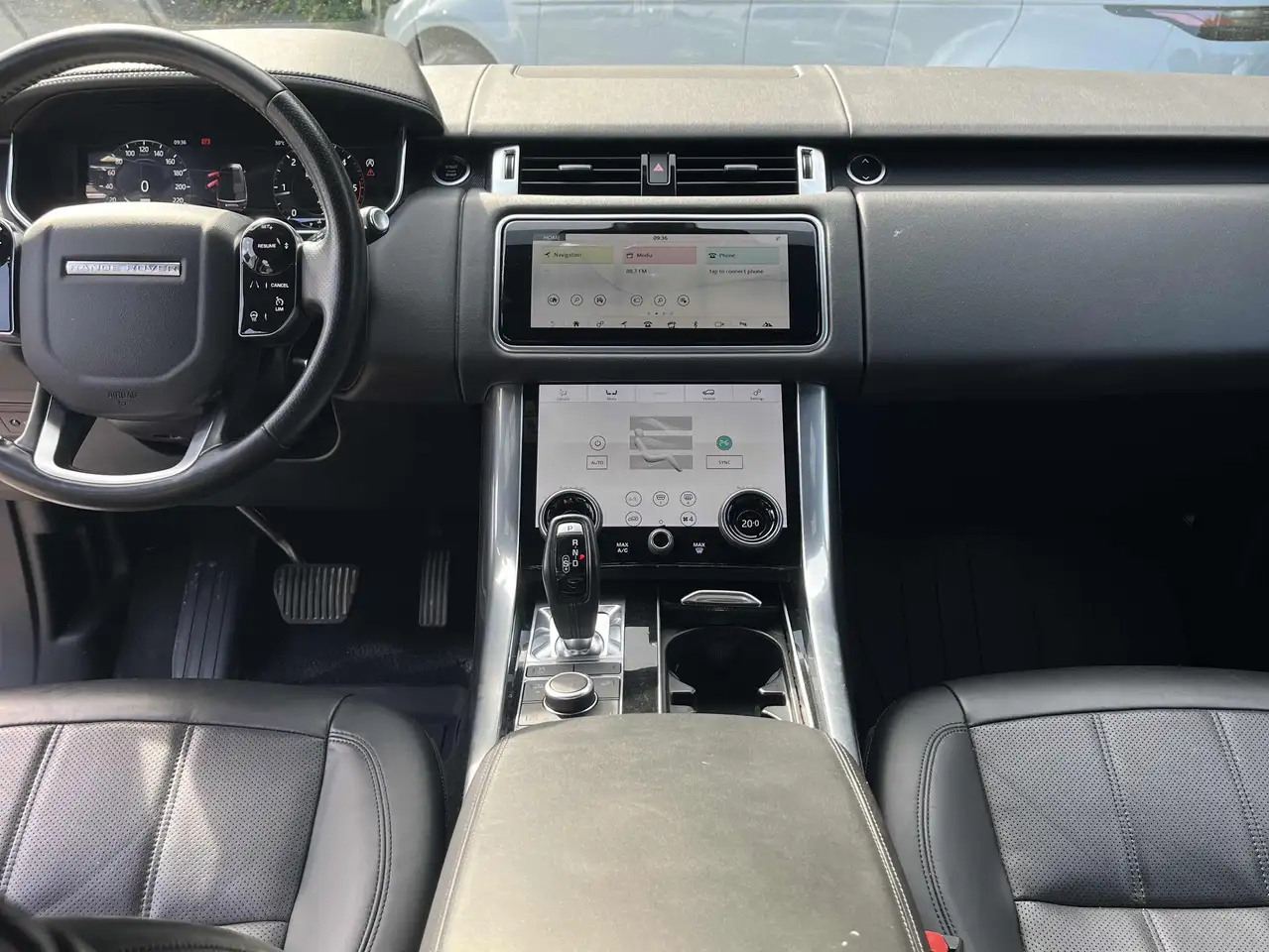 Land Rover Range Rover Sport photo Land Rover Range Rover Sport