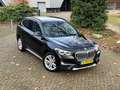 BMW X1 sDrive 20i 192pk Automaat High Executive xLine Zwart - thumbnail 1