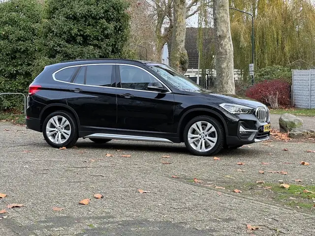 BMW X1 sDrive 20i 192pk Automaat High Executive xLine