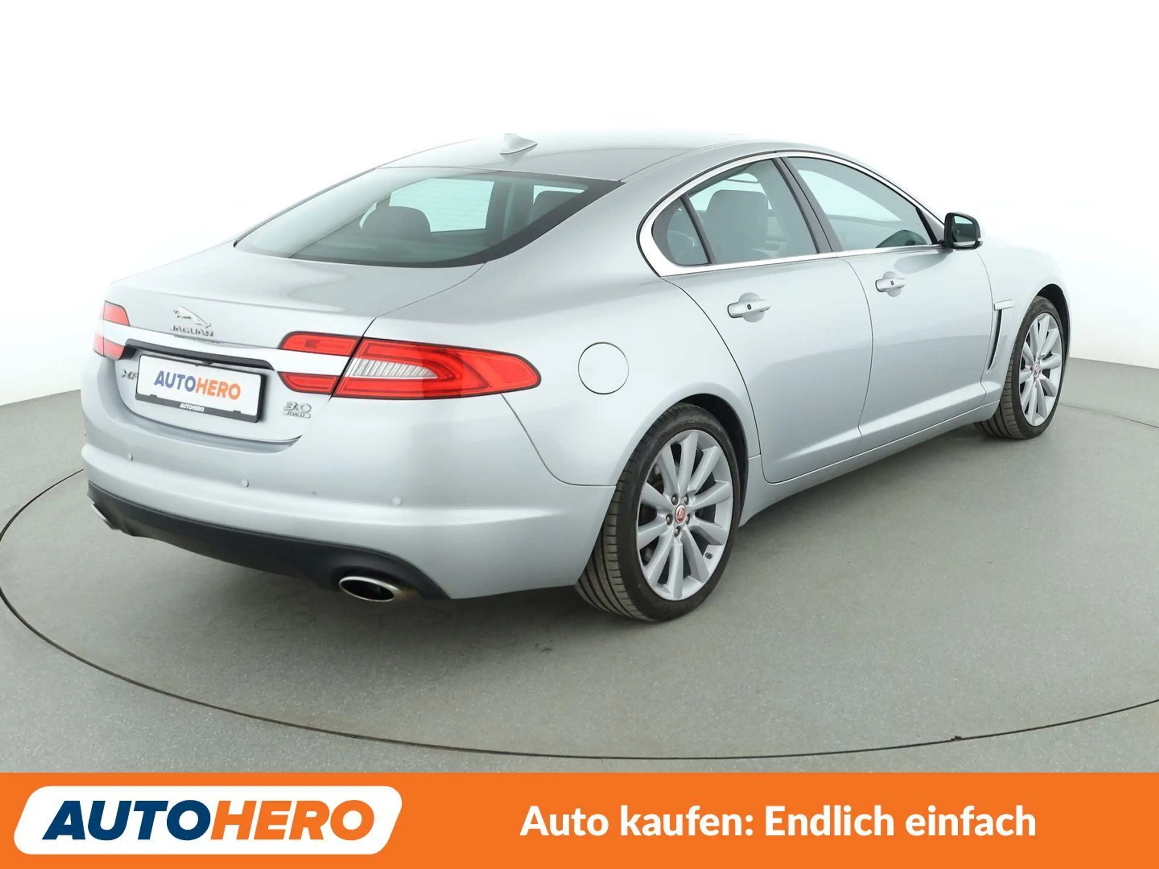 Jaguar XF 3.0 V6 Kompressor AWD Aut.*NAV*TEMP*CAM*PDC*SHZ* — photo 6