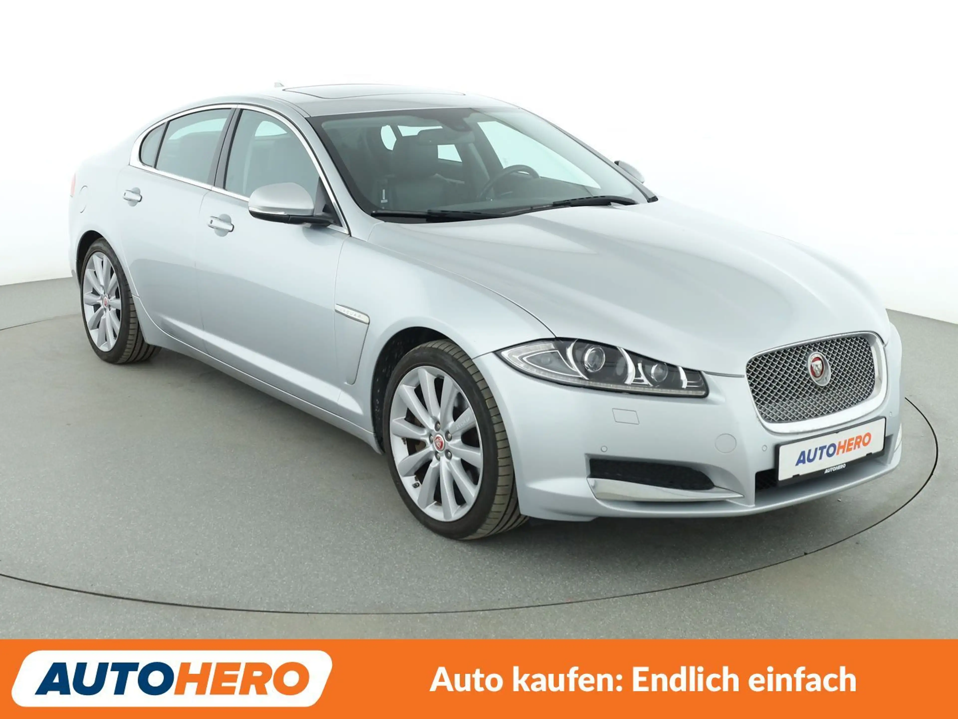 Jaguar XF 3.0 V6 Kompressor AWD Aut.*NAV*TEMP*CAM*PDC*SHZ* — photo 8