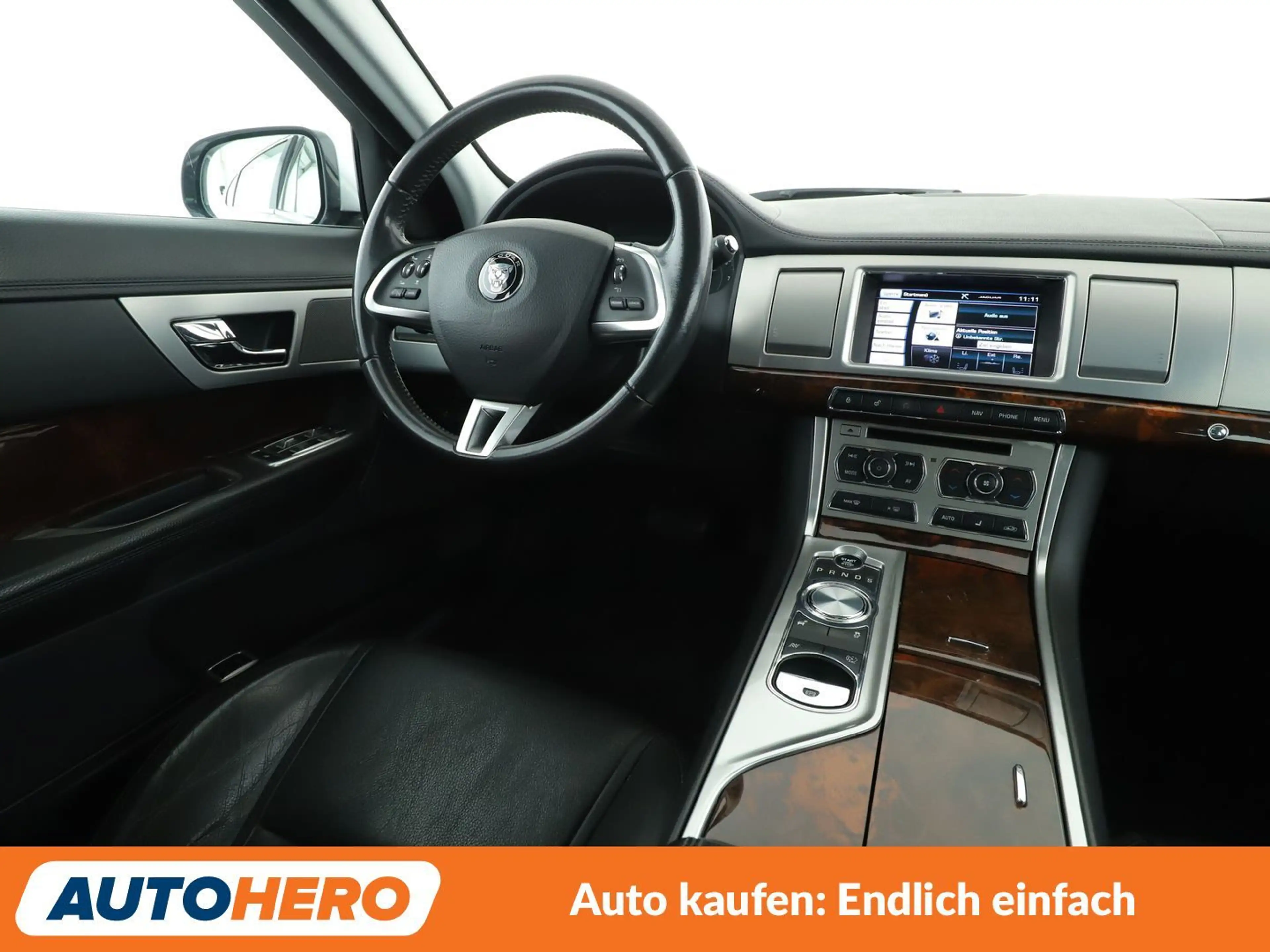 Jaguar XF 3.0 V6 Kompressor AWD Aut.*NAV*TEMP*CAM*PDC*SHZ* — photo 13