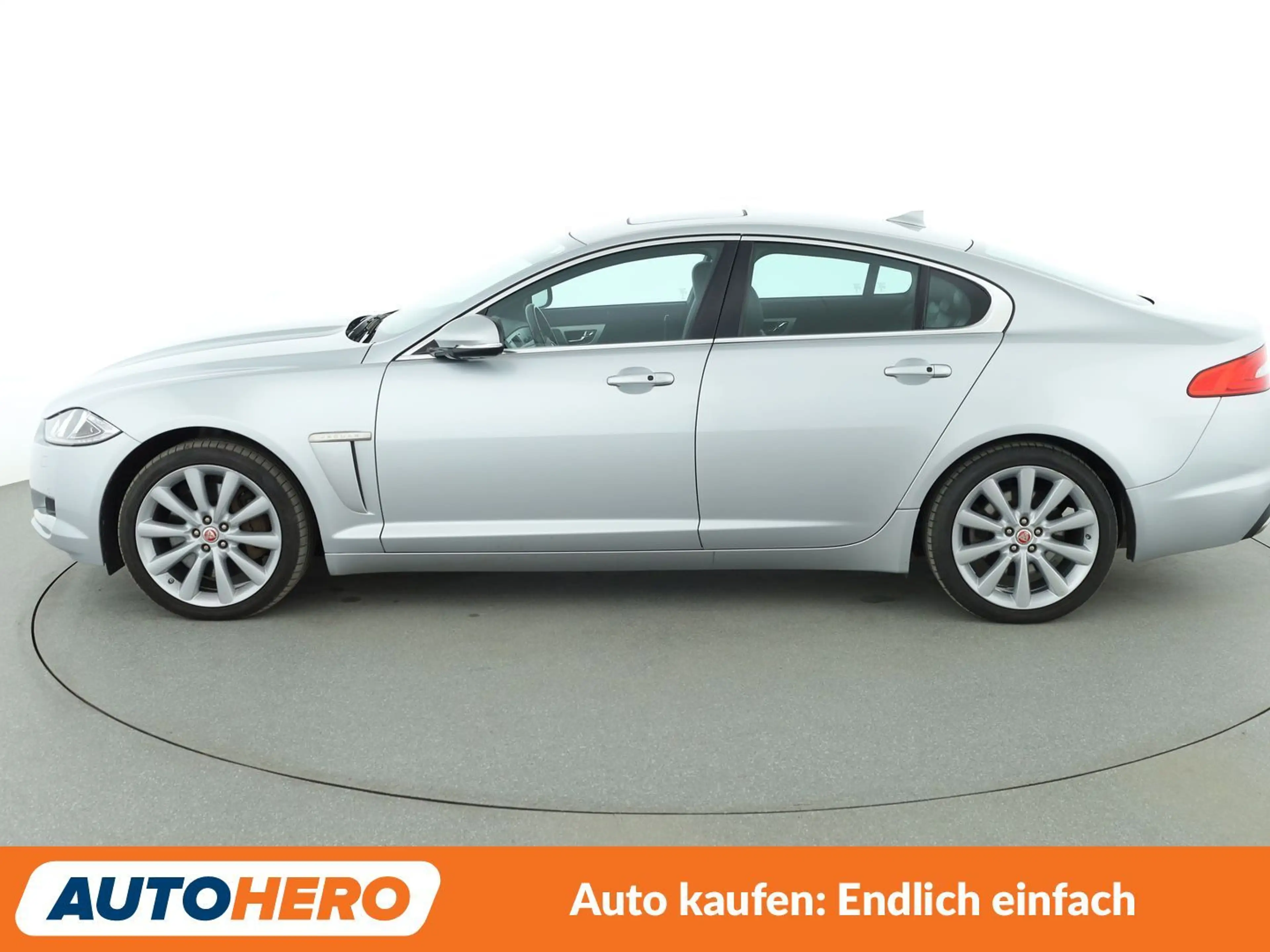 Jaguar XF 3.0 V6 Kompressor AWD Aut.*NAV*TEMP*CAM*PDC*SHZ* — photo 3