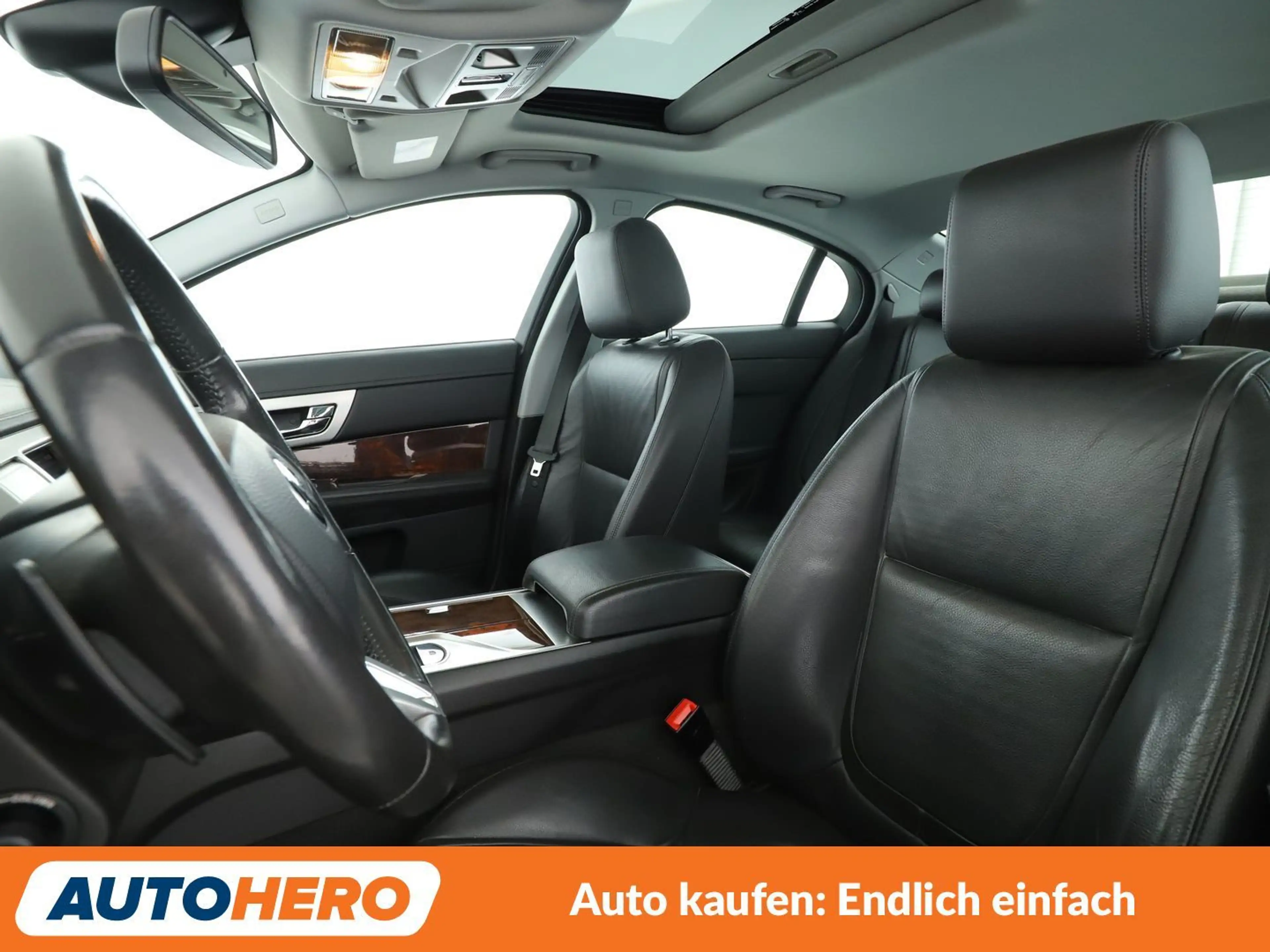 Jaguar XF 3.0 V6 Kompressor AWD Aut.*NAV*TEMP*CAM*PDC*SHZ* — photo 10