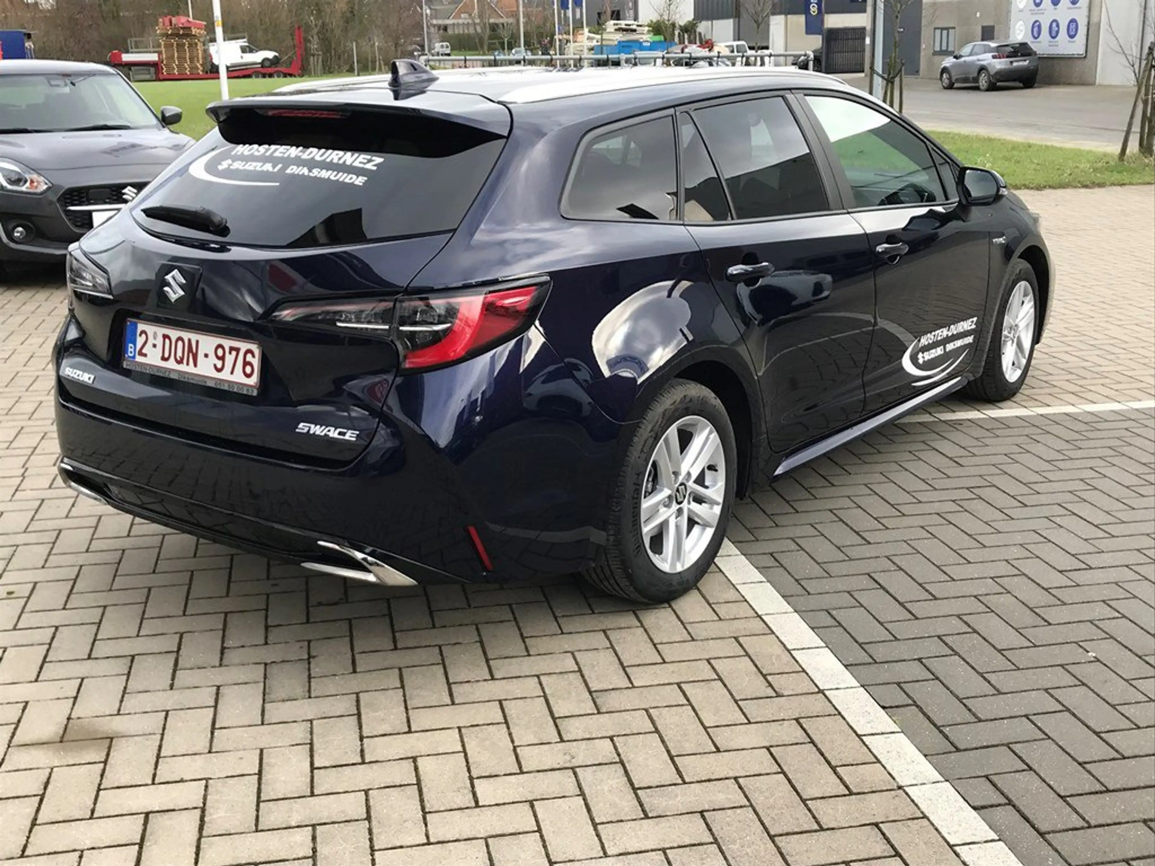 Suzuki Swace 1.8 Hybrid GL+ CVT — photo 4