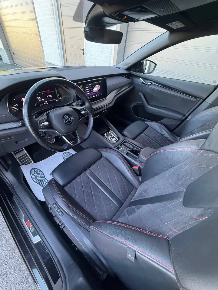 Skoda Octavia RS Combi 1.4 TSI iV GARANTIE/CARPLAY/PDC/ADAPTIVE CRUISE/DIGITAL COCKPIT, миниатюра 9