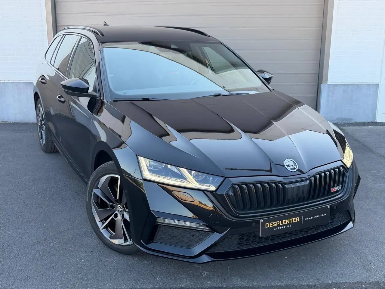 Skoda Octavia RS Combi 1.4 TSI iV GARANTIE/CARPLAY/PDC/ADAPTIVE CRUISE/DIGITAL COCKPIT, миниатюра 3