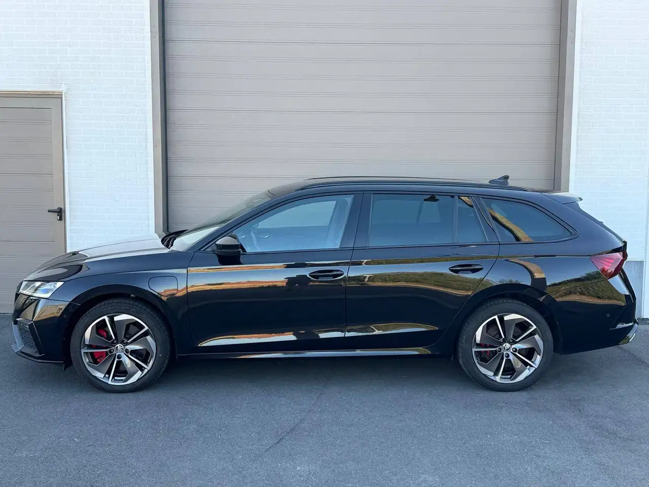 Skoda Octavia RS Combi 1.4 TSI iV GARANTIE/CARPLAY/PDC/ADAPTIVE CRUISE/DIGITAL COCKPIT, миниатюра 8