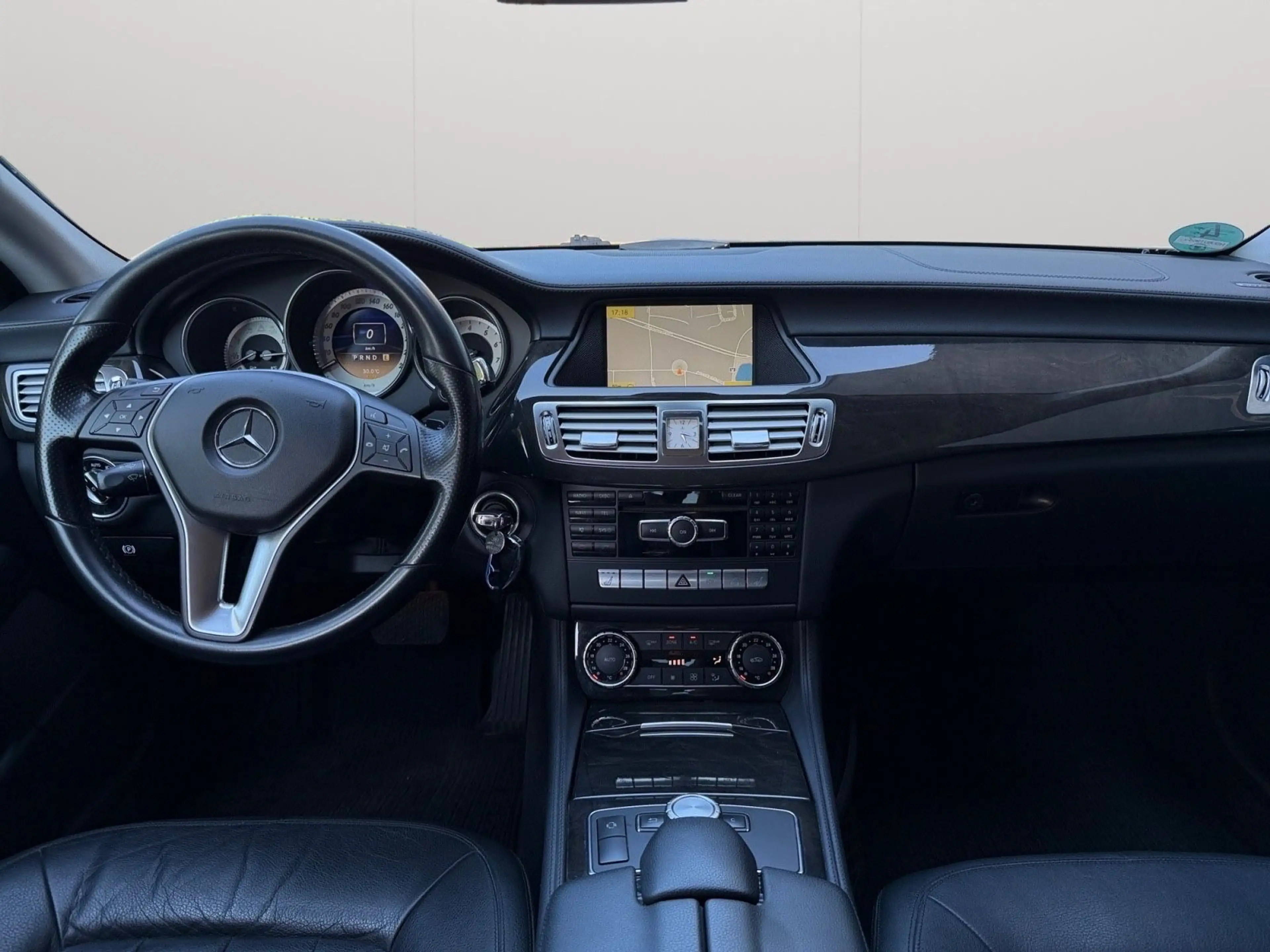 Mercedes-Benz CLS 350 BlueEfficiency — photo 12
