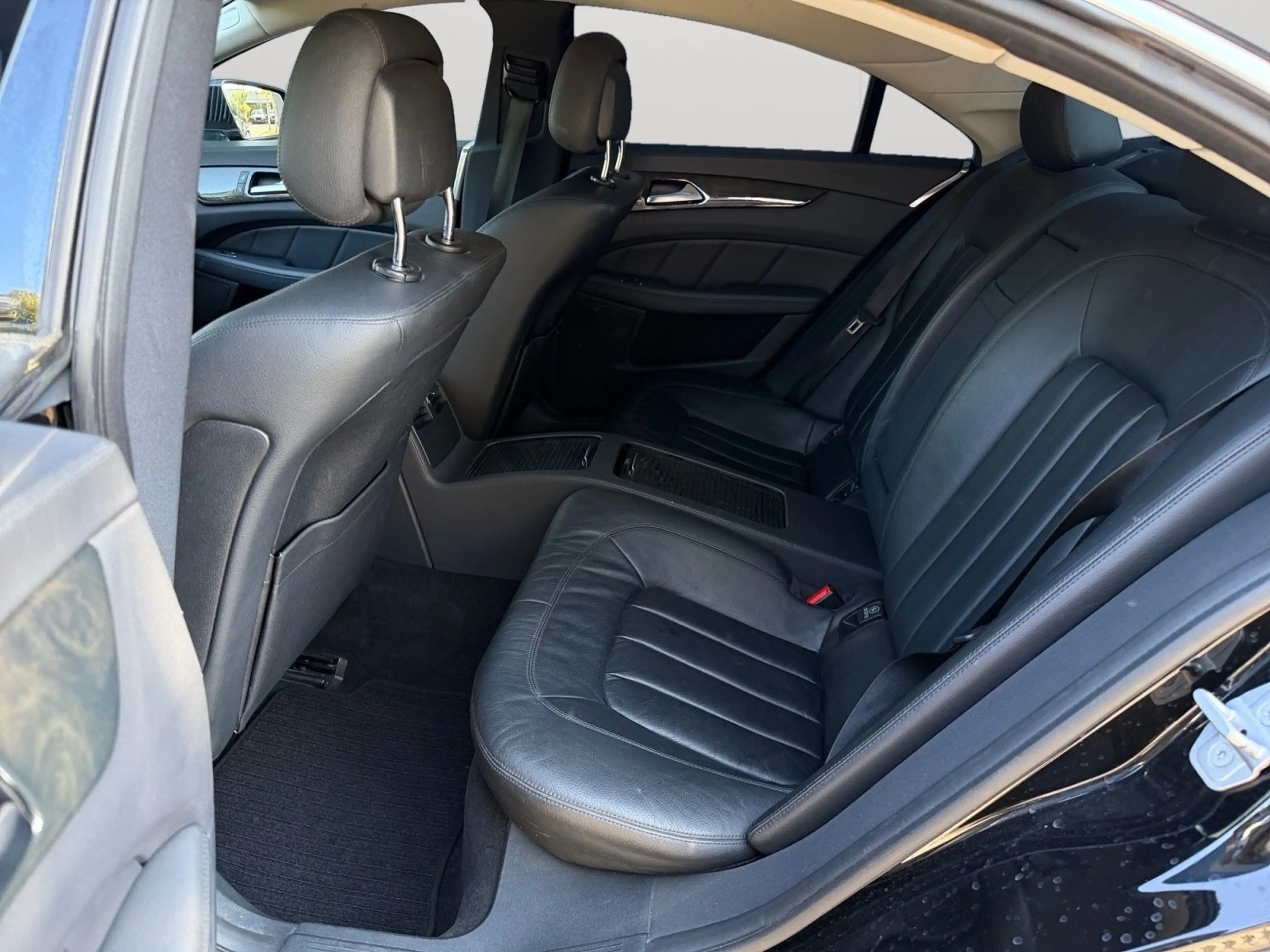 Mercedes-Benz CLS 350 BlueEfficiency — photo 11